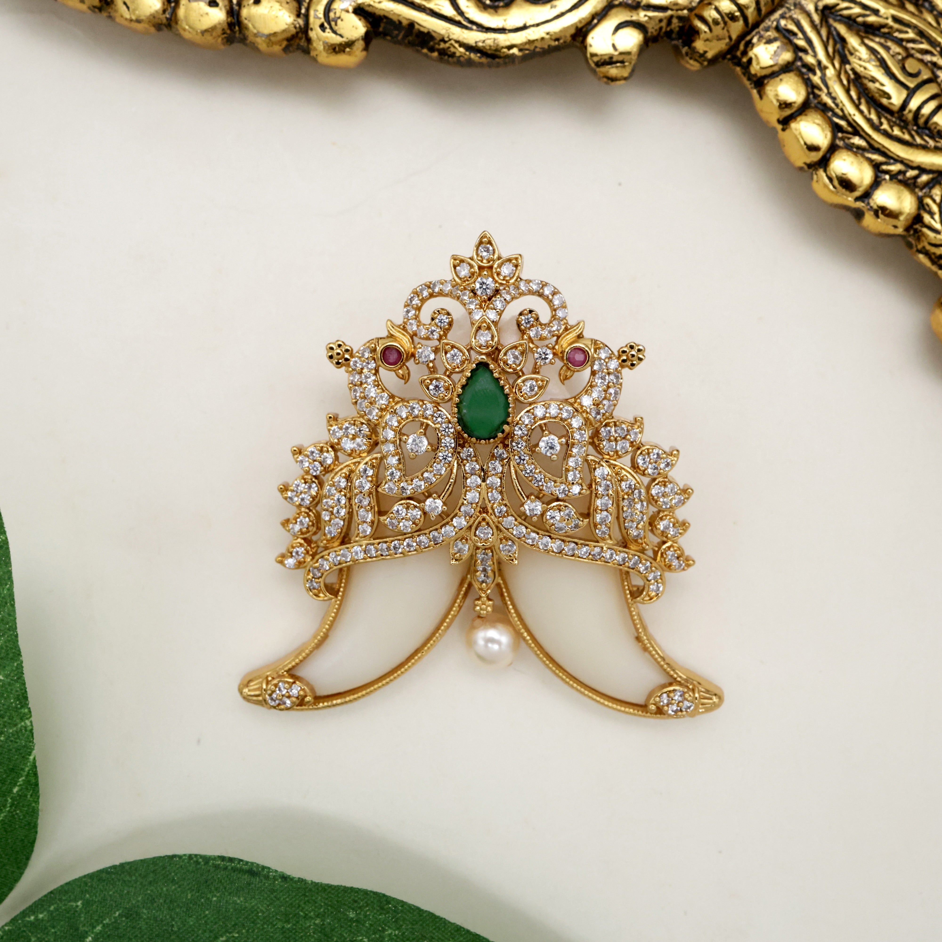 Gold Diamond Look AD Kemp Gandaberunda Tiger Claw Detachable Pendant