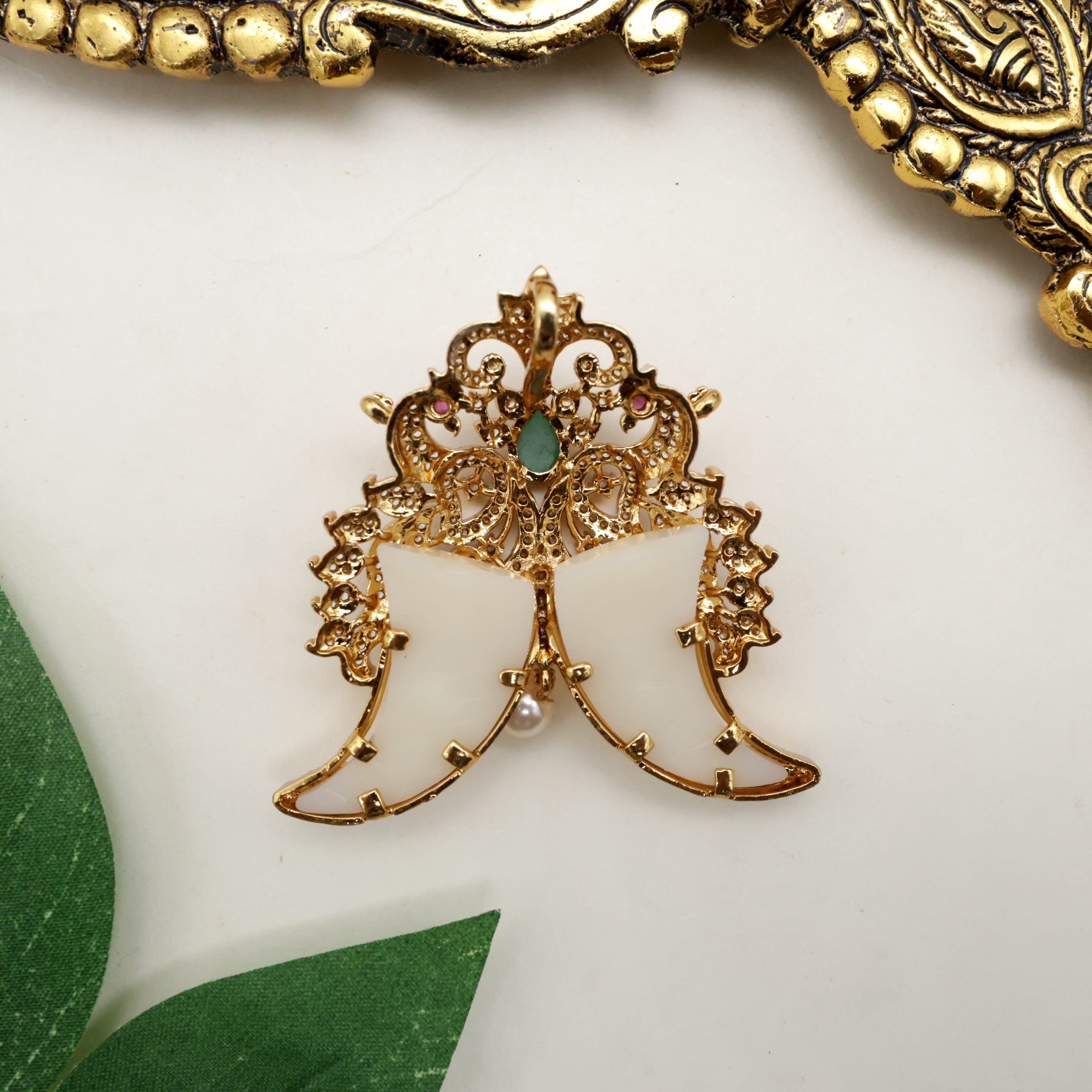 Gold Diamond Look AD Kemp Gandaberunda Tiger Claw Detachable Pendant