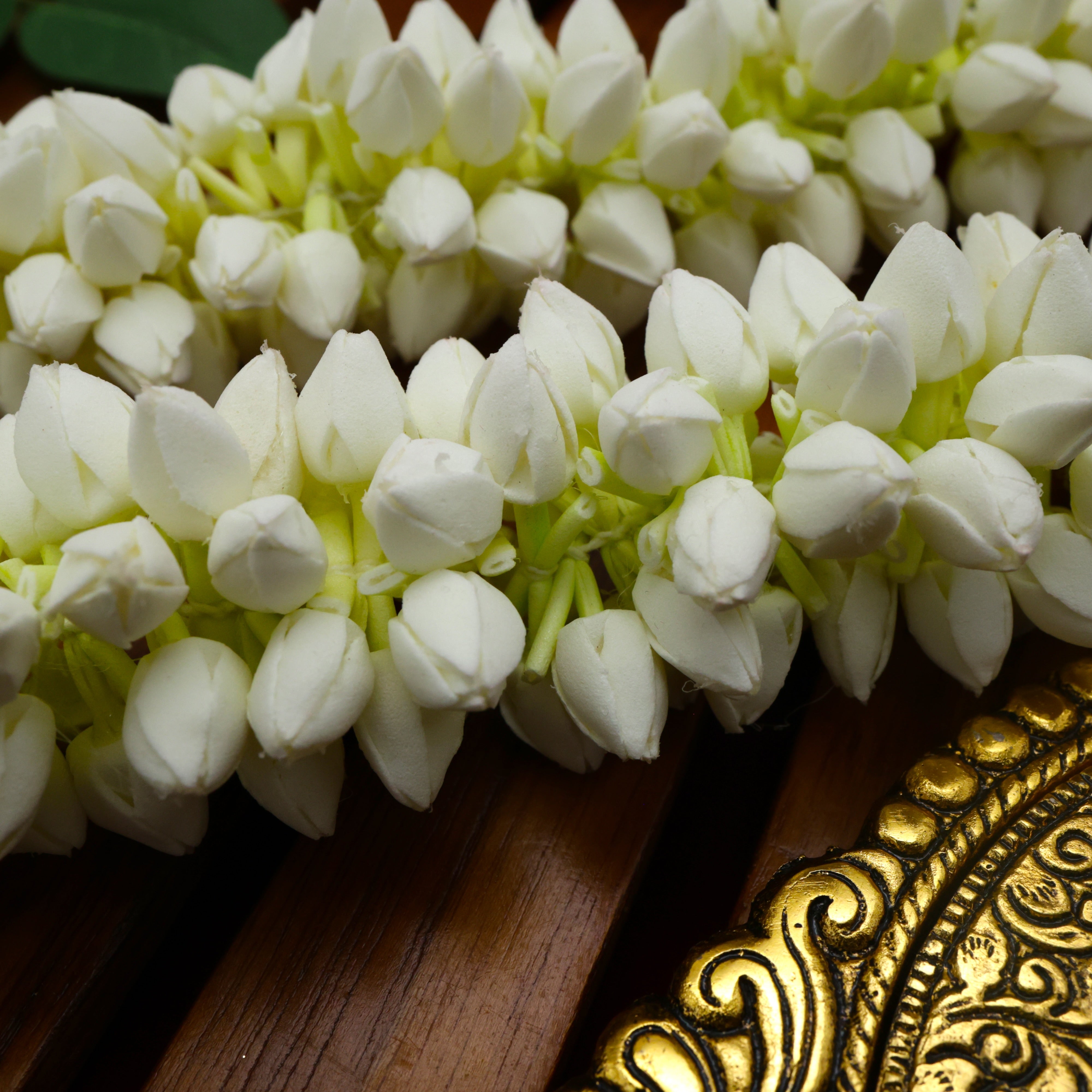 Lightweight Waterproof Reusable Handmade Foam Jasmine Buds String With French Barrette Clip - Easy To Wear Jasmine String