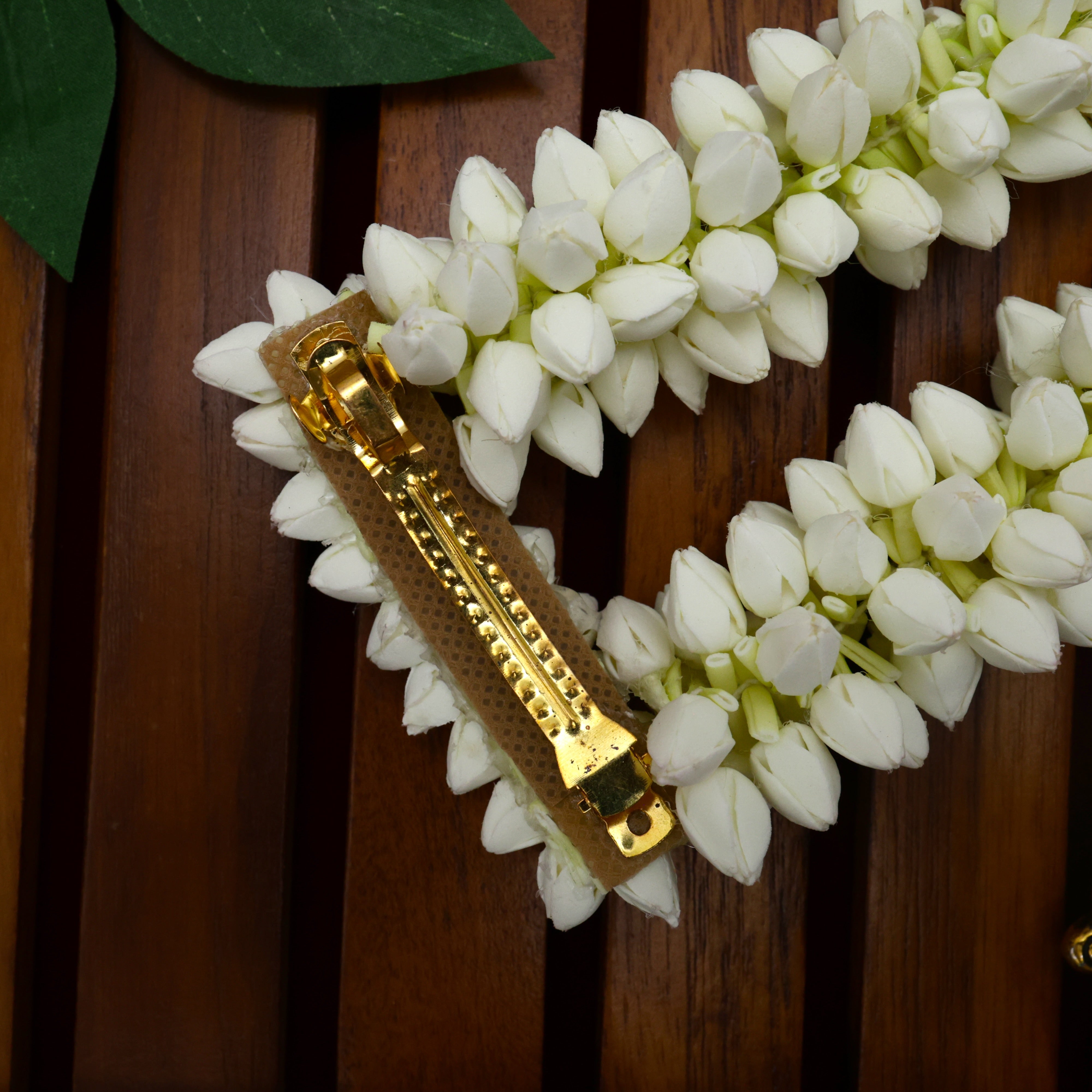 Lightweight Waterproof Reusable Handmade Foam Jasmine Buds String With French Barrette Clip - Easy To Wear Jasmine String