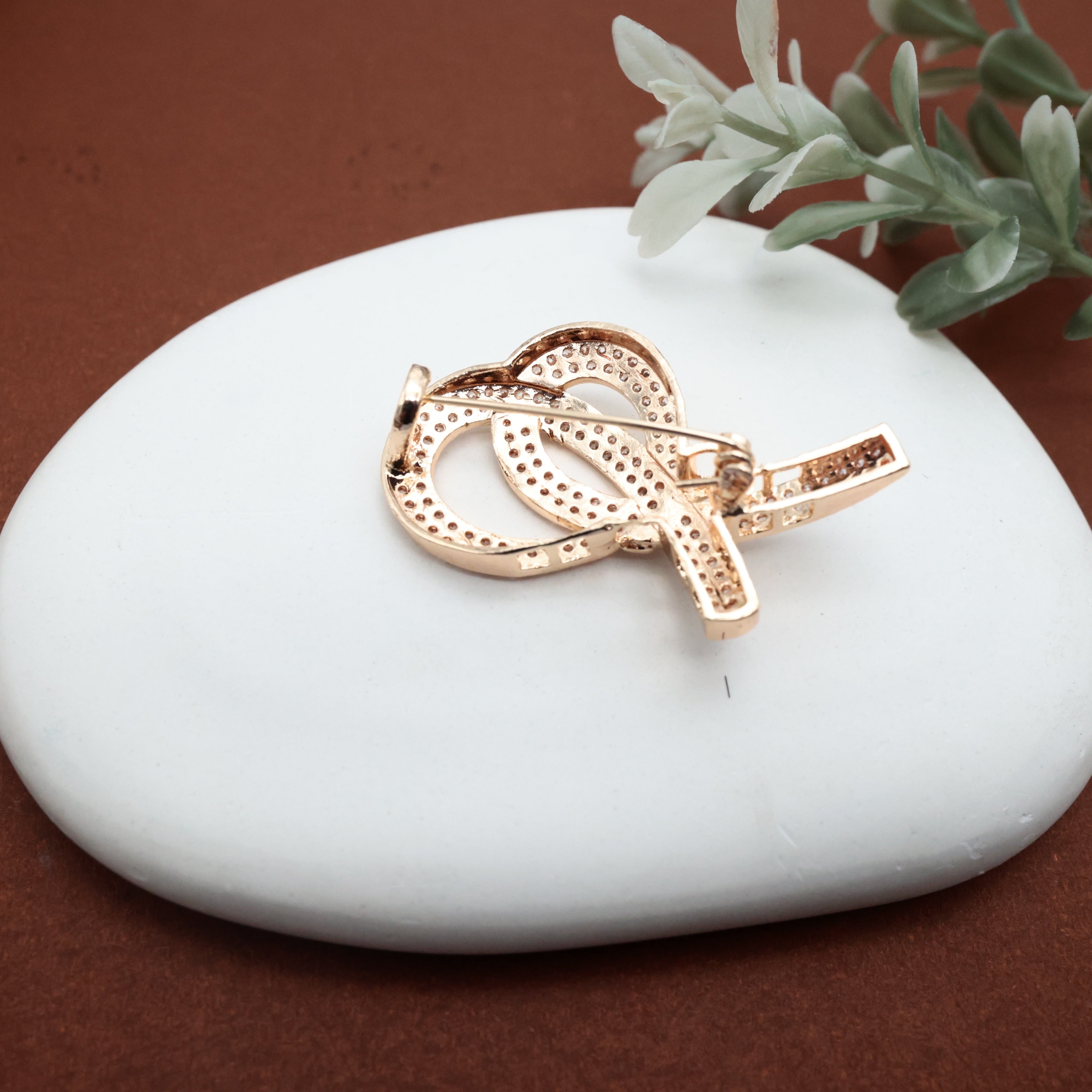 Diamond Look Rose Gold AD Knot Saree Pin / Brooch Pin