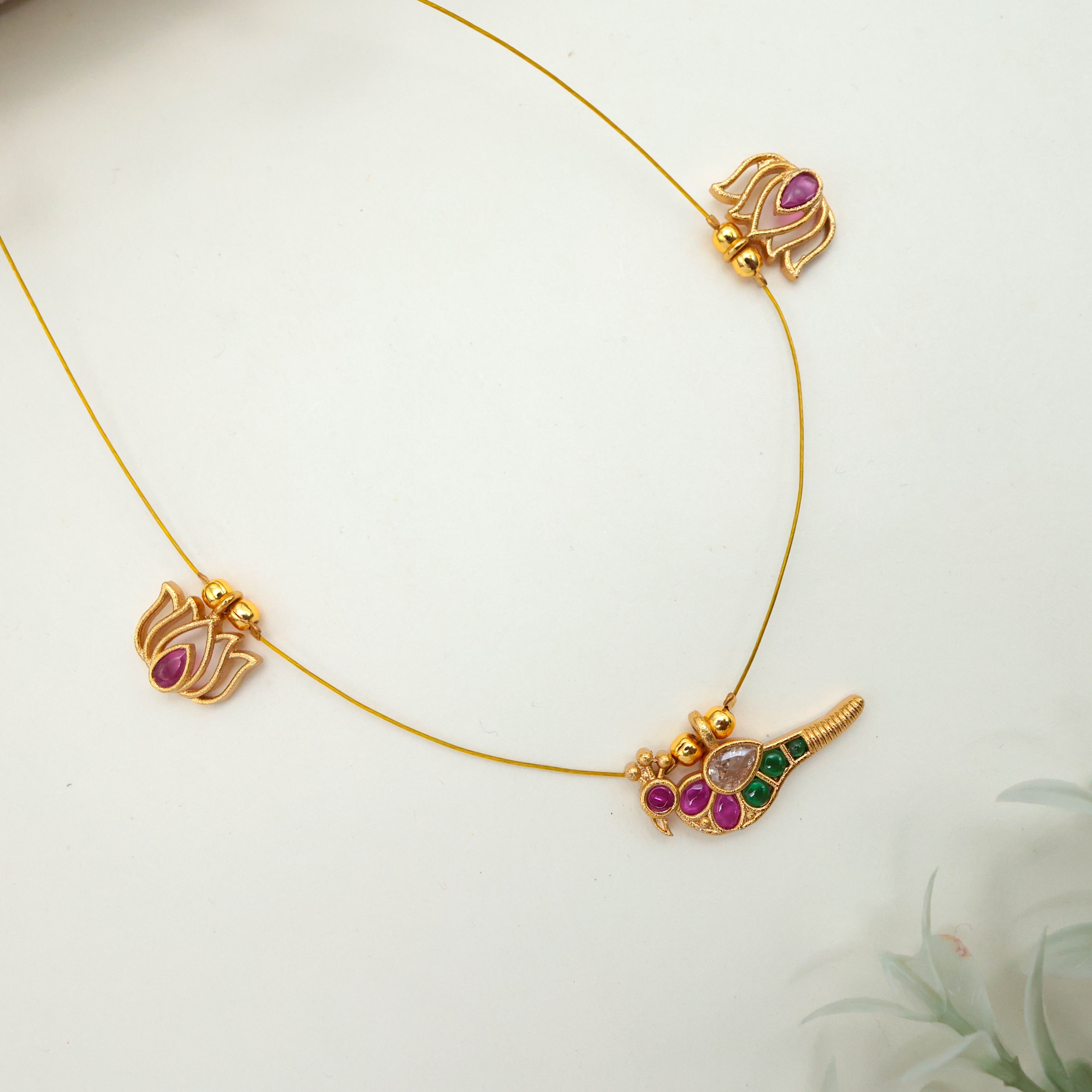 Lotus Bird - Handmade Kemp Invisible Necklace