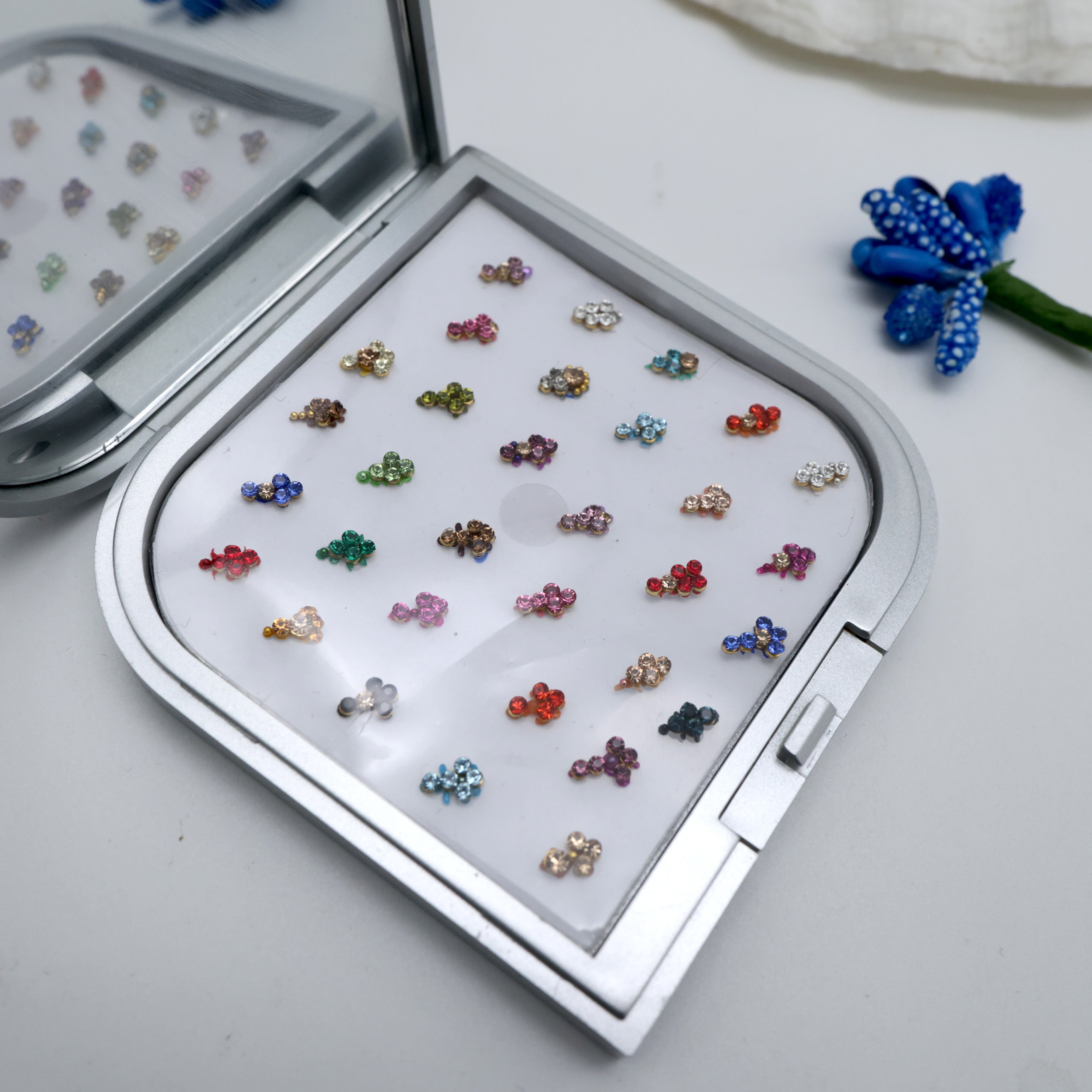 PREMIUM FANCY BRIDAL FLOWER STONE BINDIS BOX WITH MIRROR