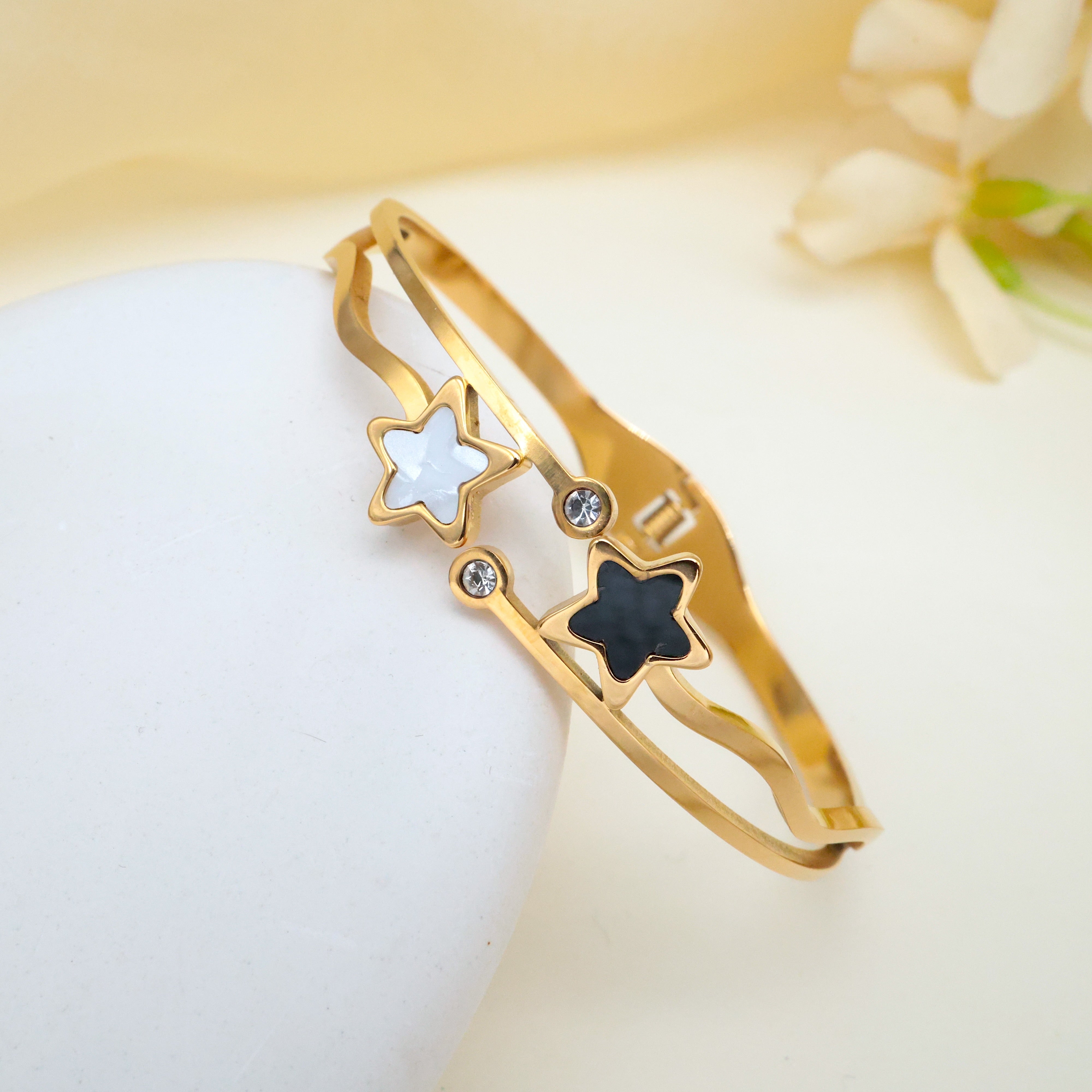 GOLD TONE ANTI TARNISH BRACELET FOR WOMEN - BLACK & WHITE STARS