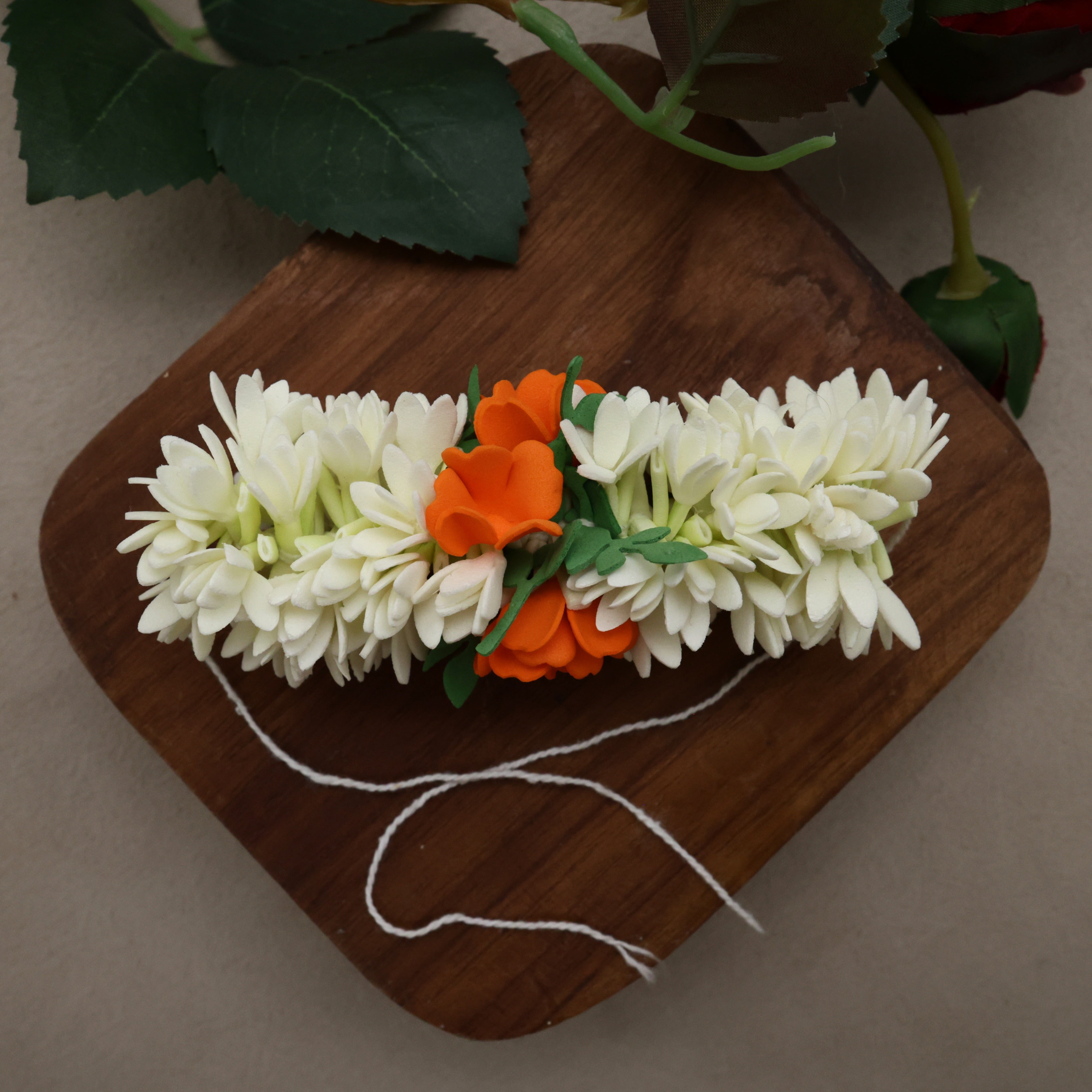 Real Look Foam One Layer Mulla Poo Kadhambam 4 Inches String