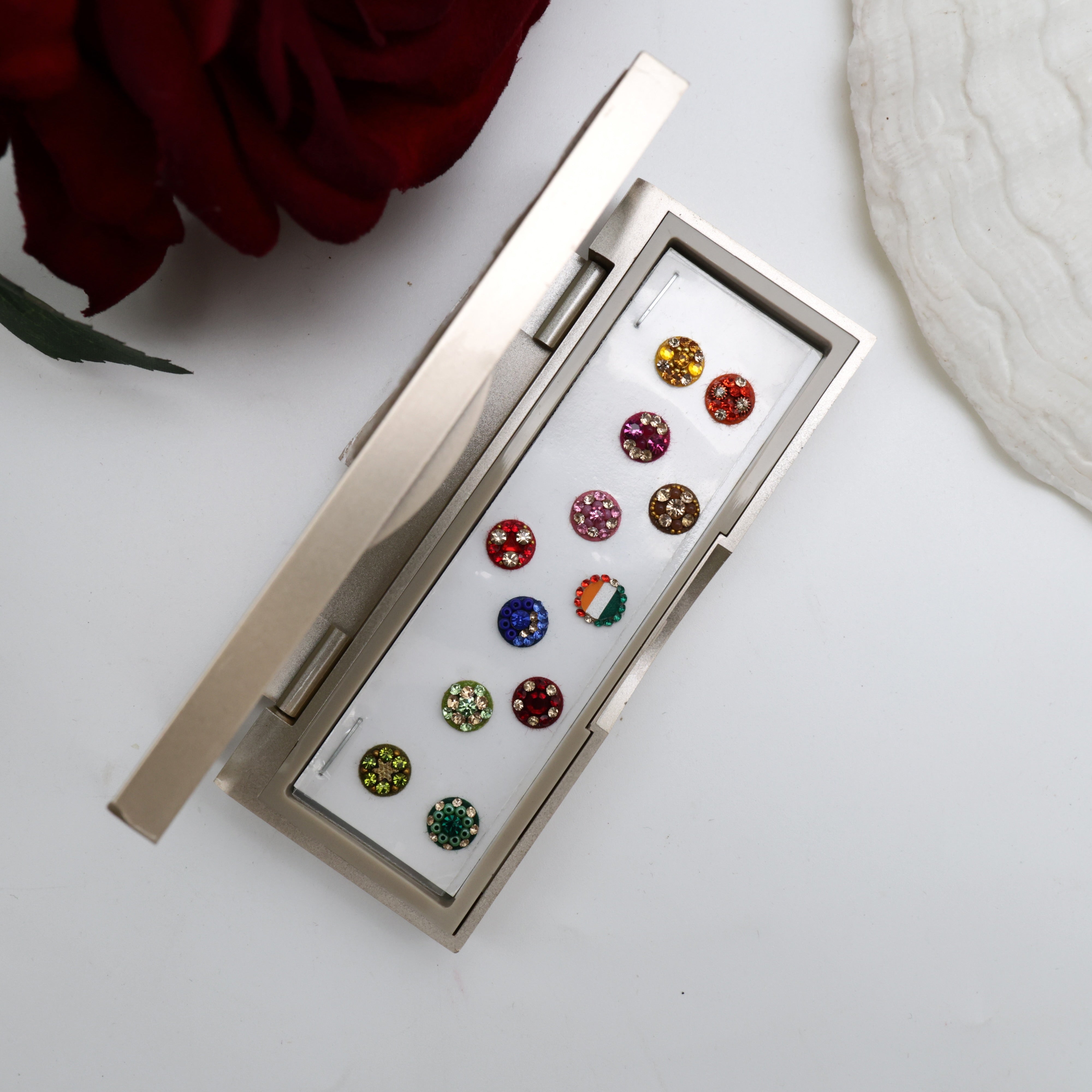 PREMIUM STONE WORK ROUND FANCY BRIDAL BINDIS BOX WITH MIRROR