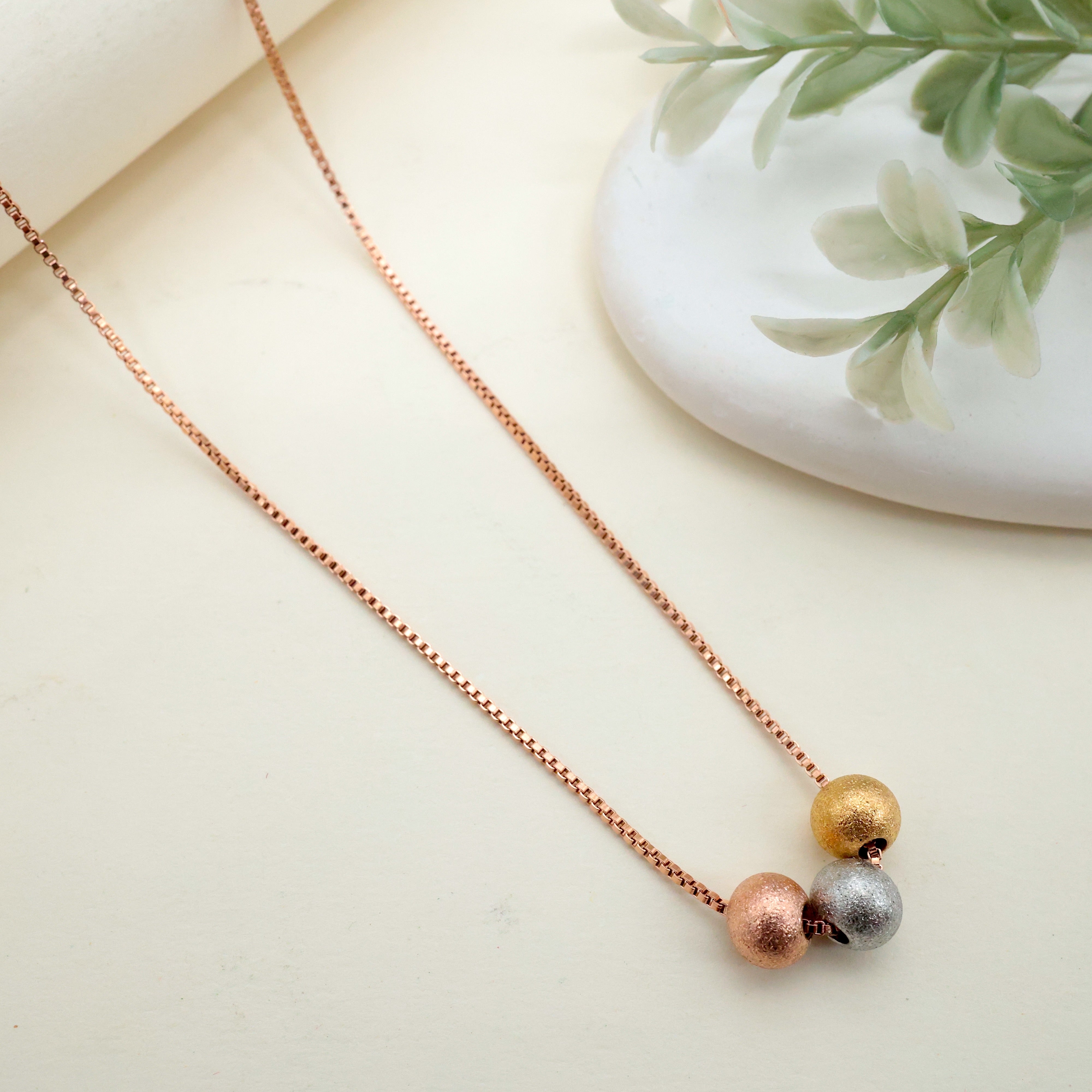 ROSE GOLD TONE ANTI TARNISH SHORT CHAIN - 3 BALLS