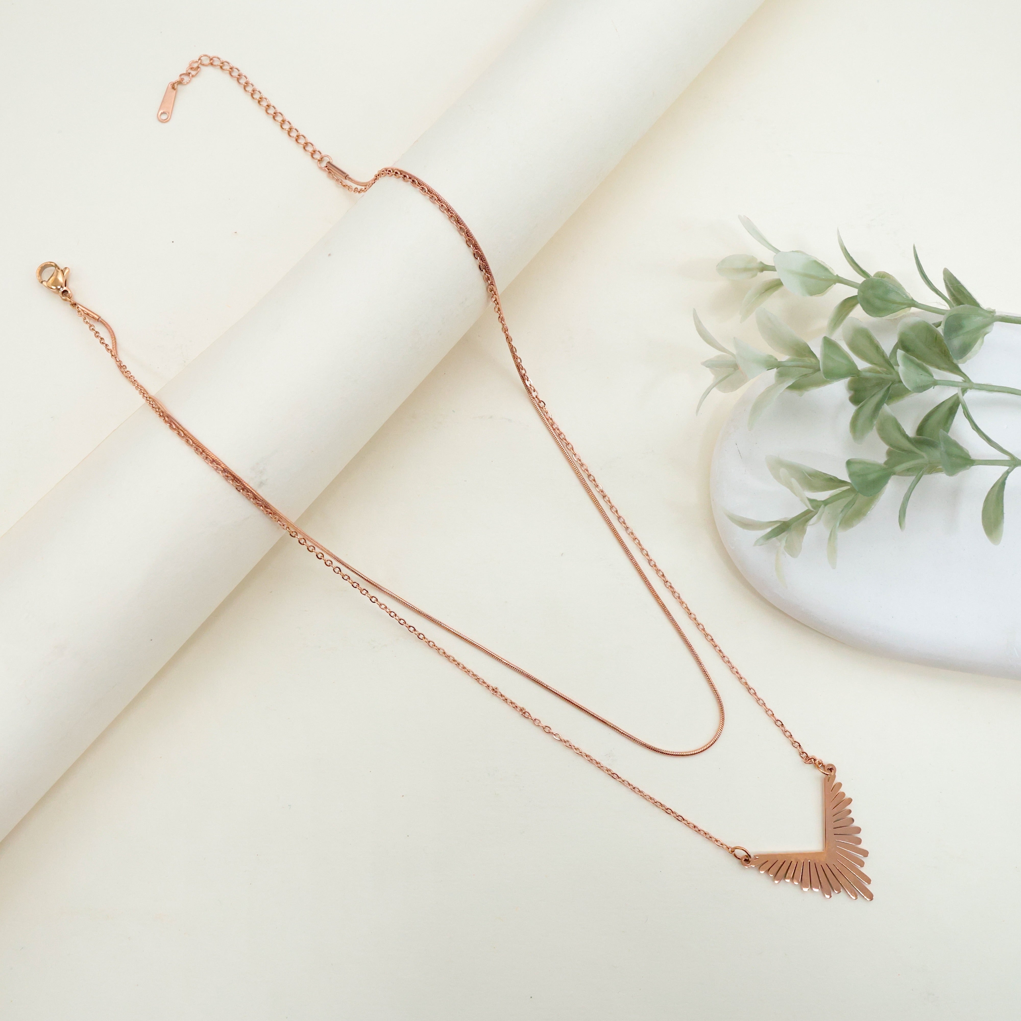 ROSE GOLD TONE TWO LAYER ANTI TARNISH SHORT CHAIN - ANGEL WINGS