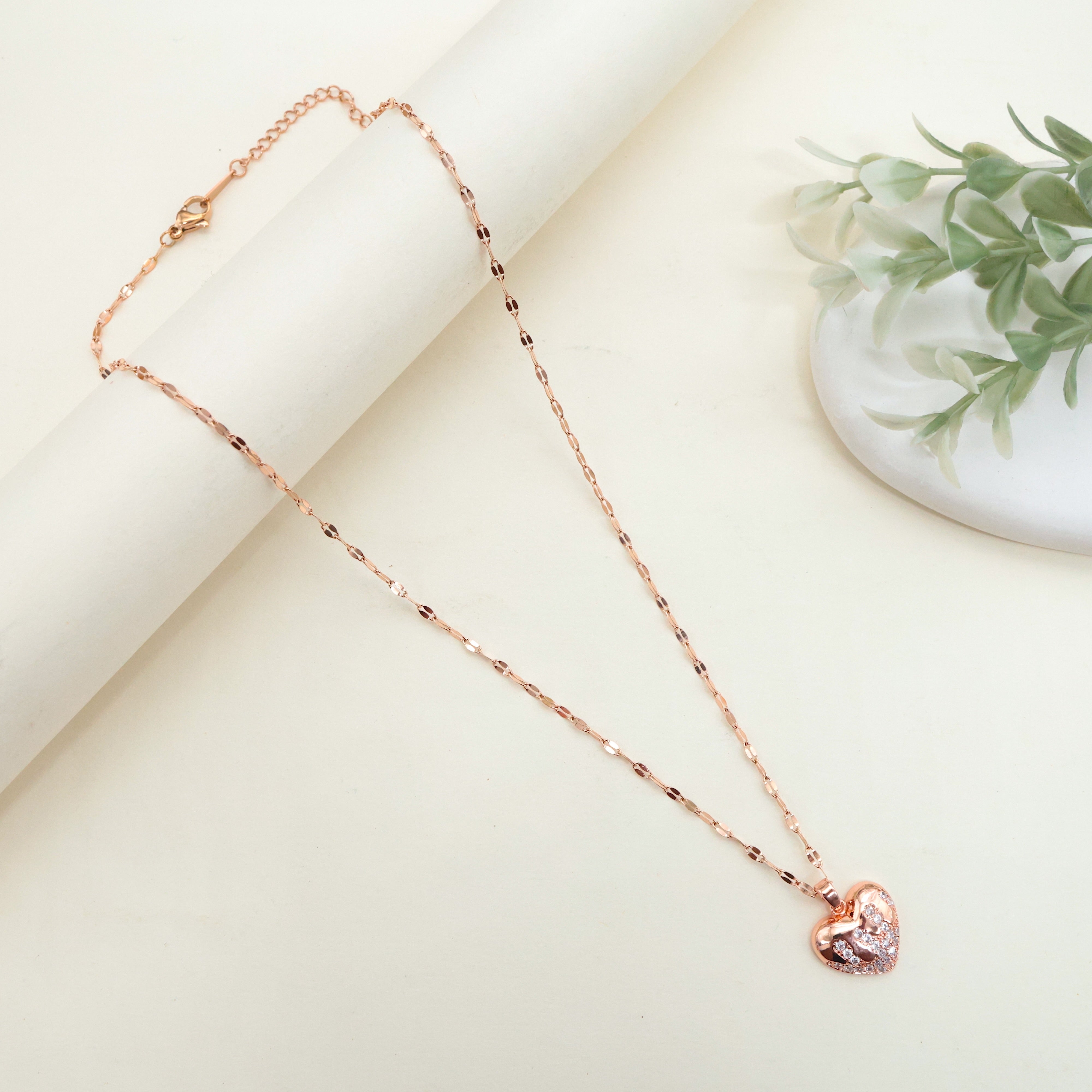 ROSE GOLD TONE ANTI TARNISH SHORT CHAIN - LOVELY HEART