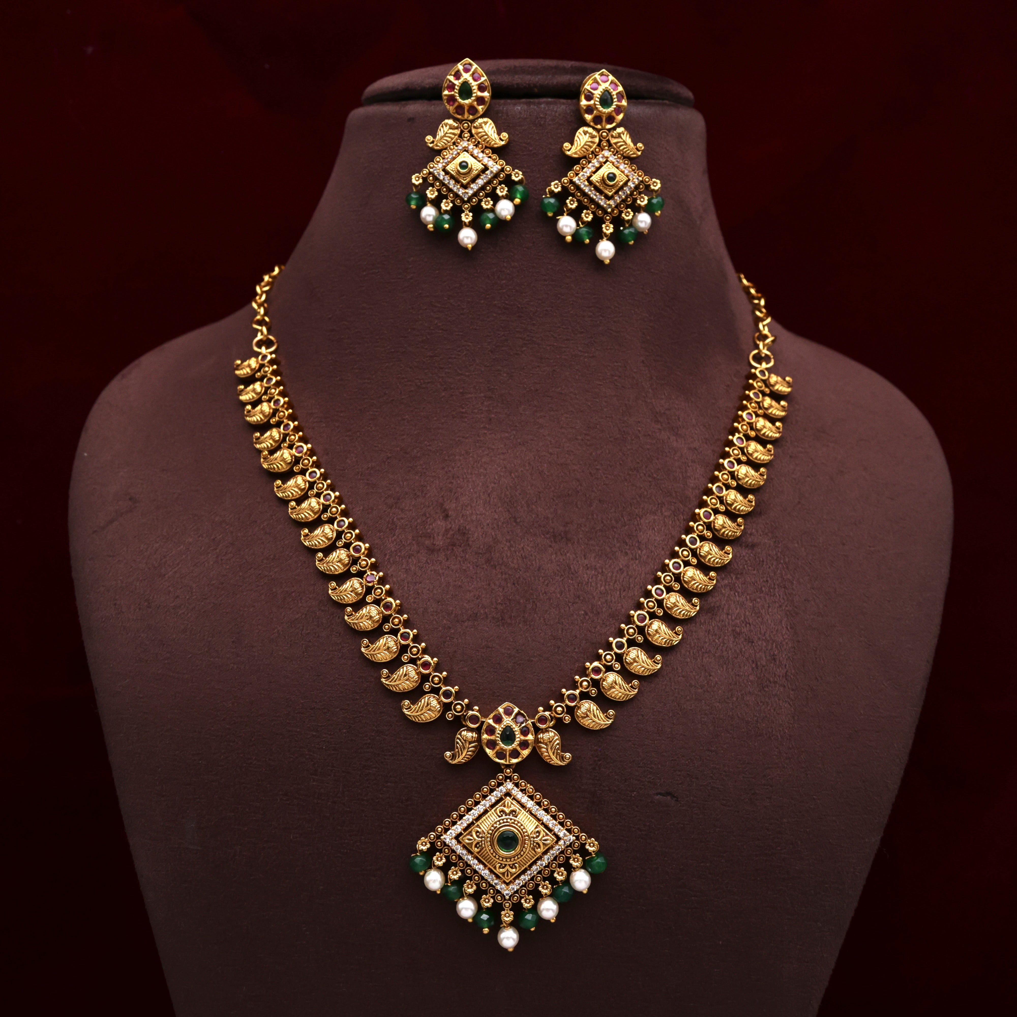 Vintage Mango Diamond Pendant Gold Look Bridal Necklace Set