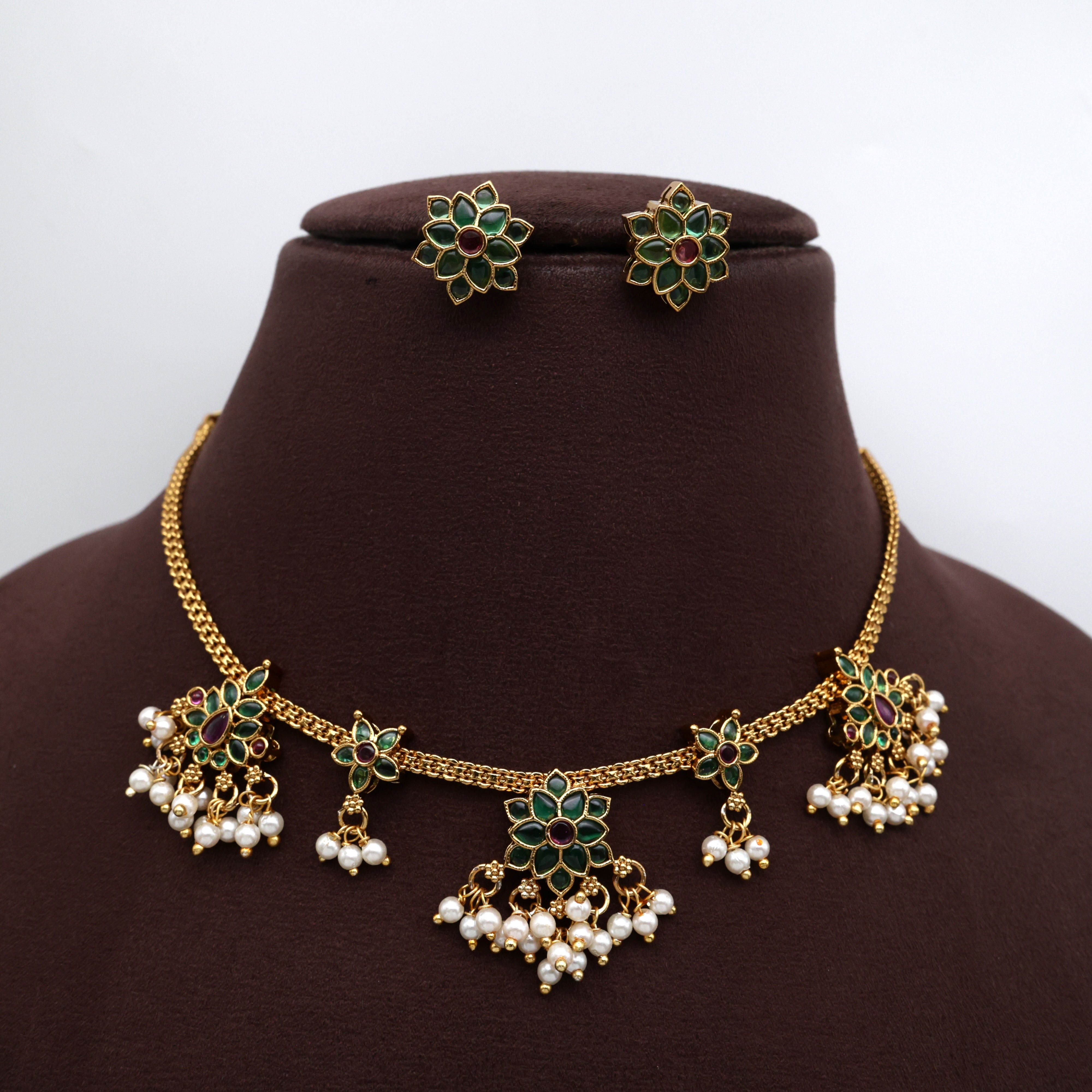 Antique Premium Kemp Flower Necklace Set - Green & Ruby