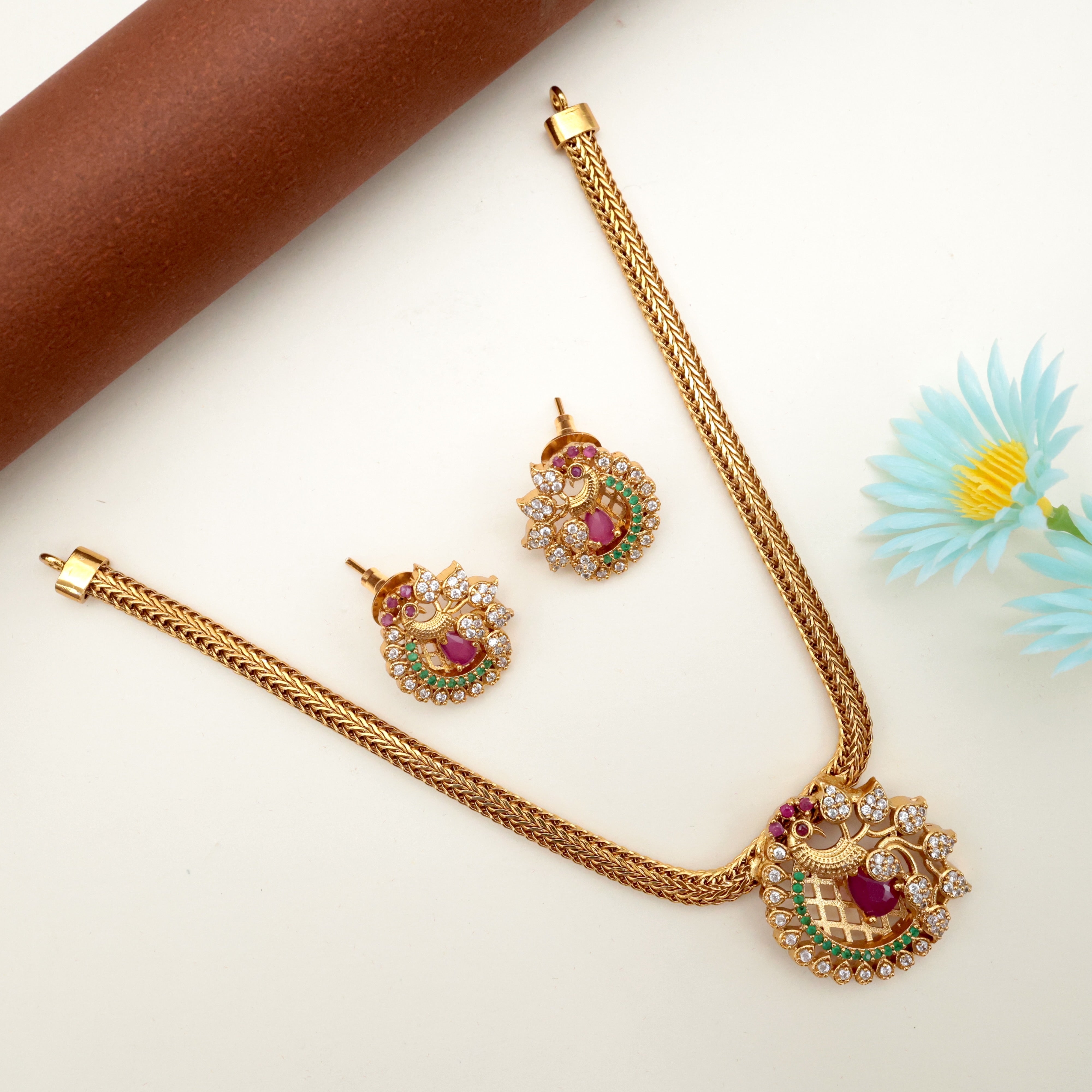 ANTIQUE AD PEACOCK PENDANR NECKLACE SET