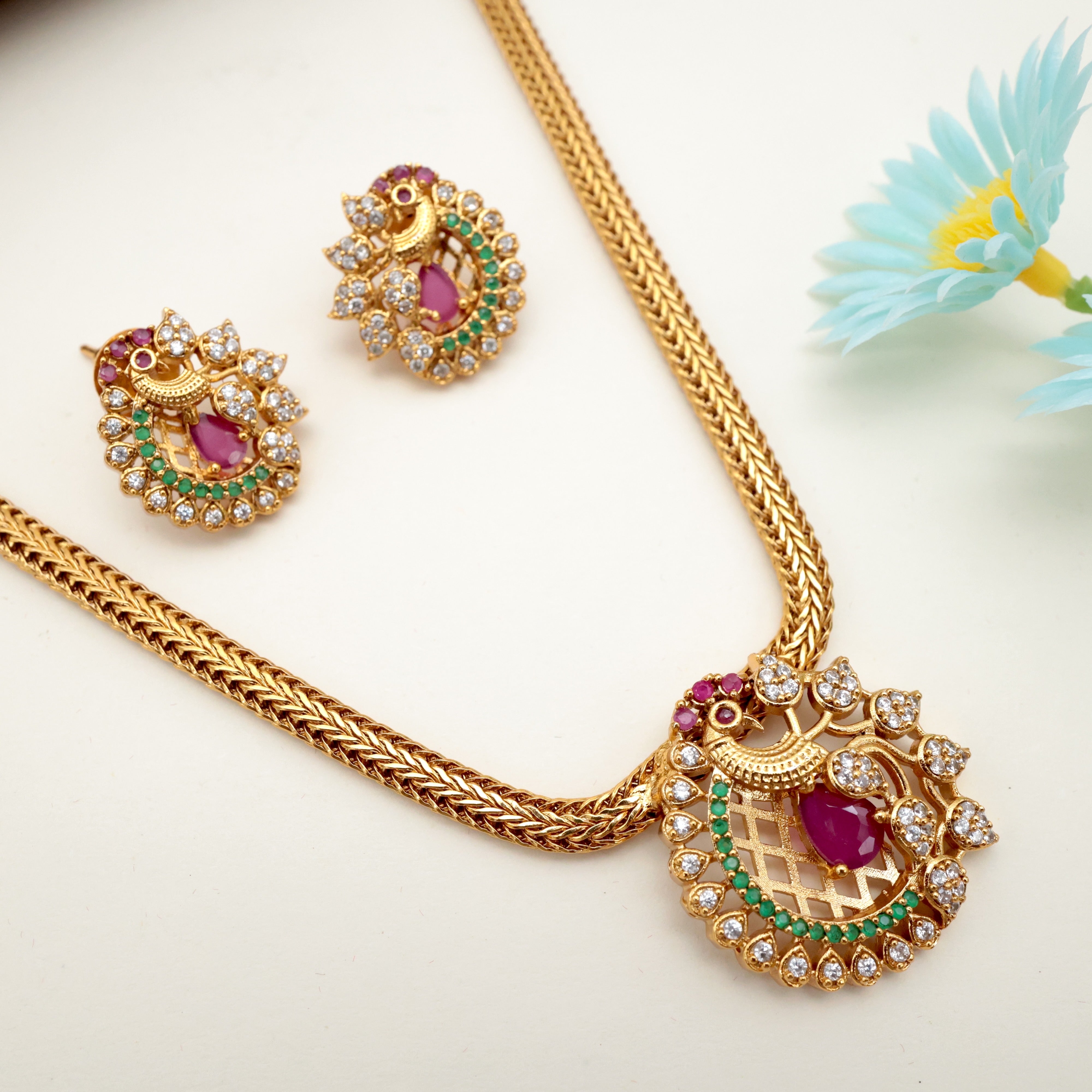 ANTIQUE AD PEACOCK PENDANR NECKLACE SET