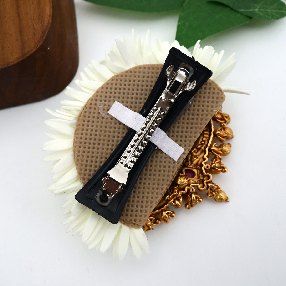 Ram Parivar Pendant Oosi Malli French Barrette Hair Clip