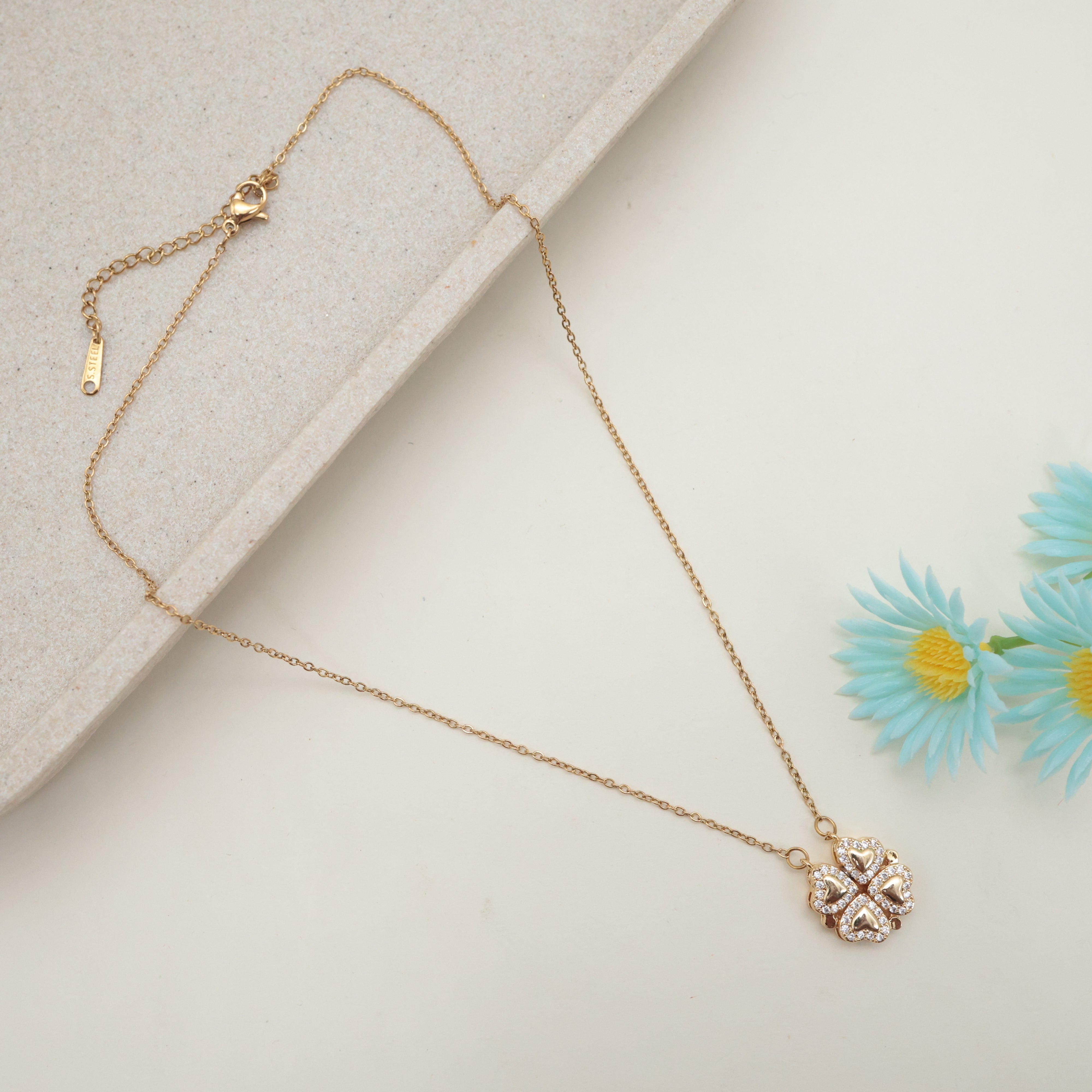 GOLD TONE ANTI TARNISH SHORT CHAIN - TWO IN ONE MAGNETIC HEART IN HEART