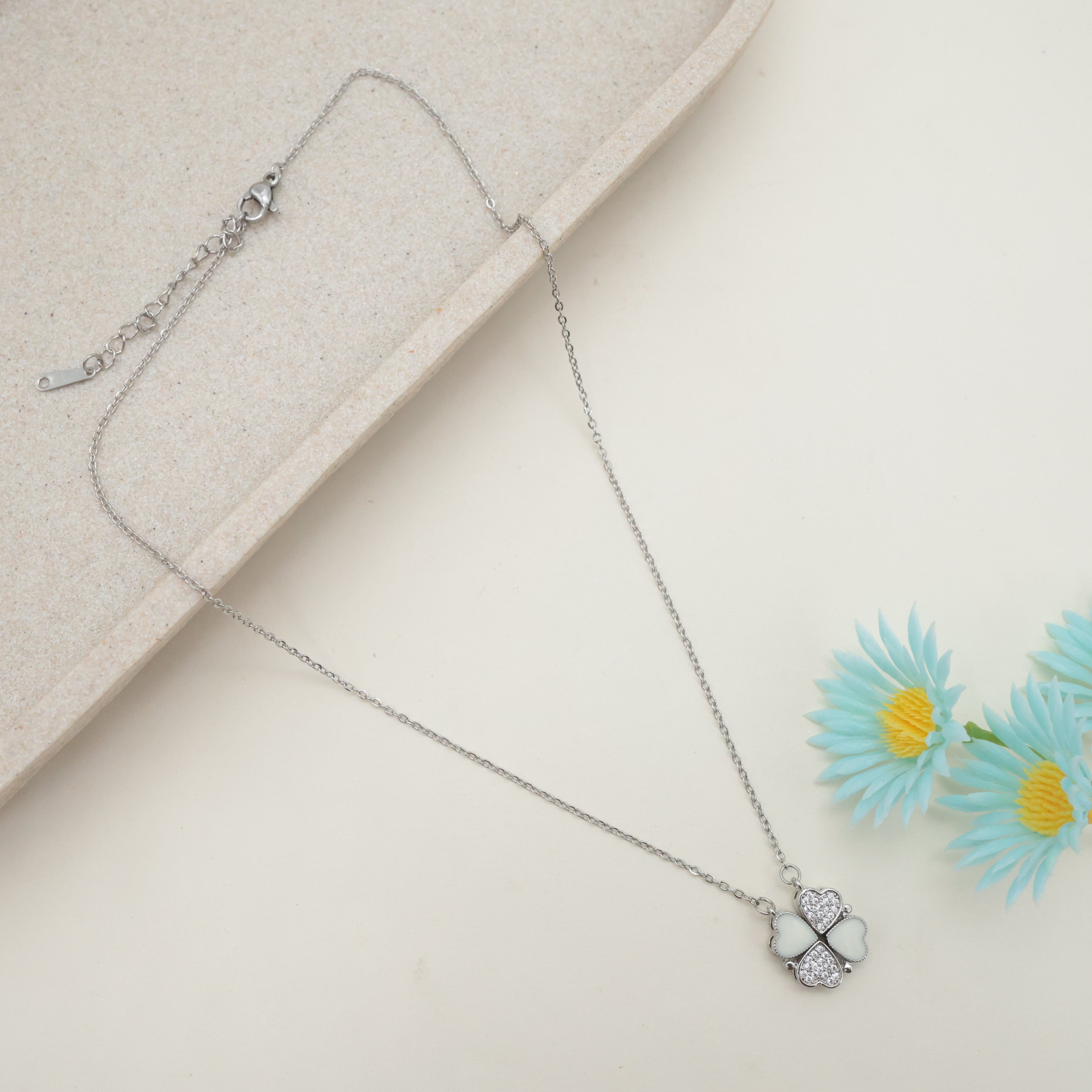 SILVER TONE ANTI TARNISH SHORT CHAIN - TWO IN ONE MAGNETIC WHITE STONE HEART FLOWER