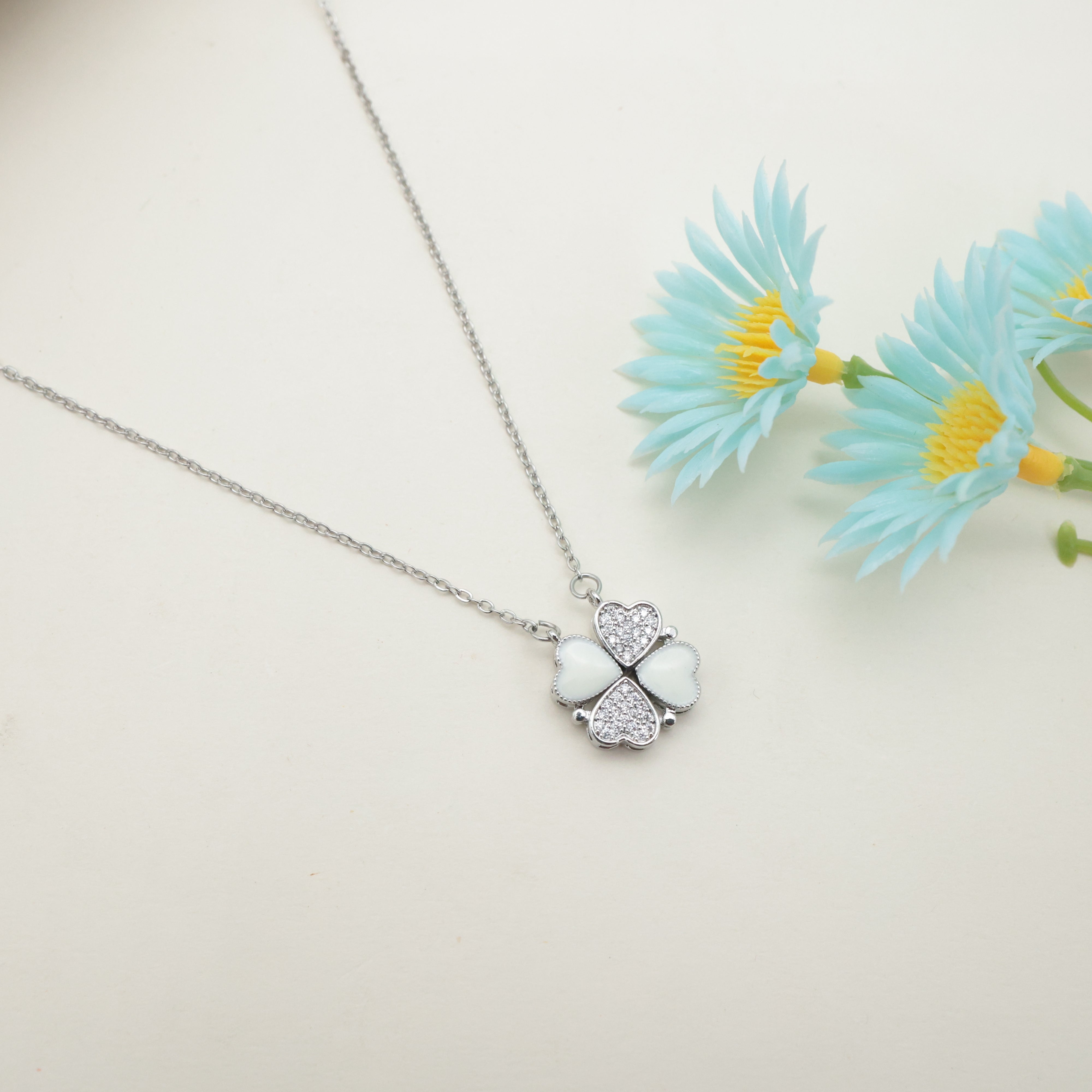 SILVER TONE ANTI TARNISH SHORT CHAIN - TWO IN ONE MAGNETIC WHITE STONE HEART FLOWER