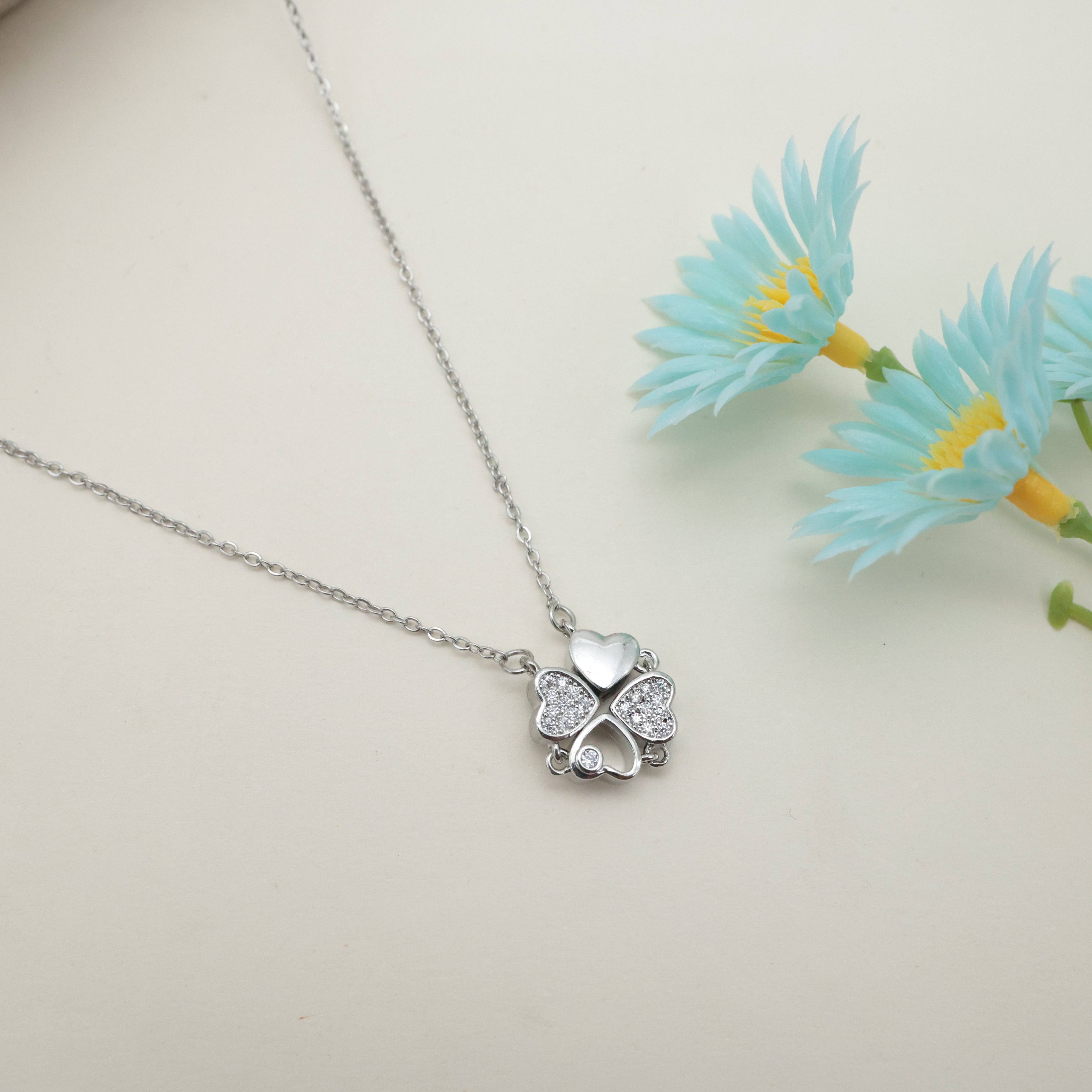 SILVER TONE ANTI TARNISH SHORT CHAIN - TWO IN ONE MAGNETIC 4 HEART PETALS FLOWER