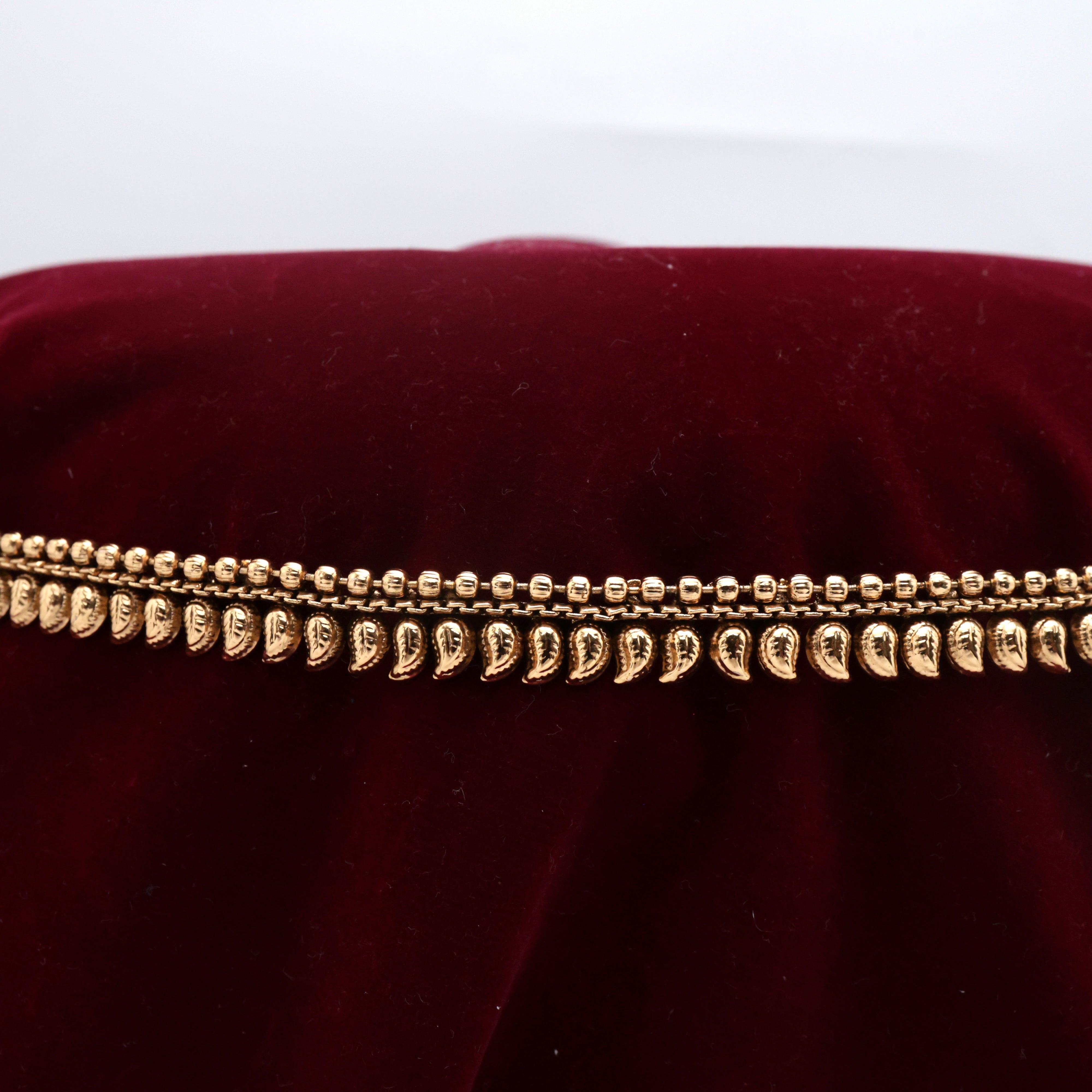 Gold Look Sleek Mango Bridal Hip Chain