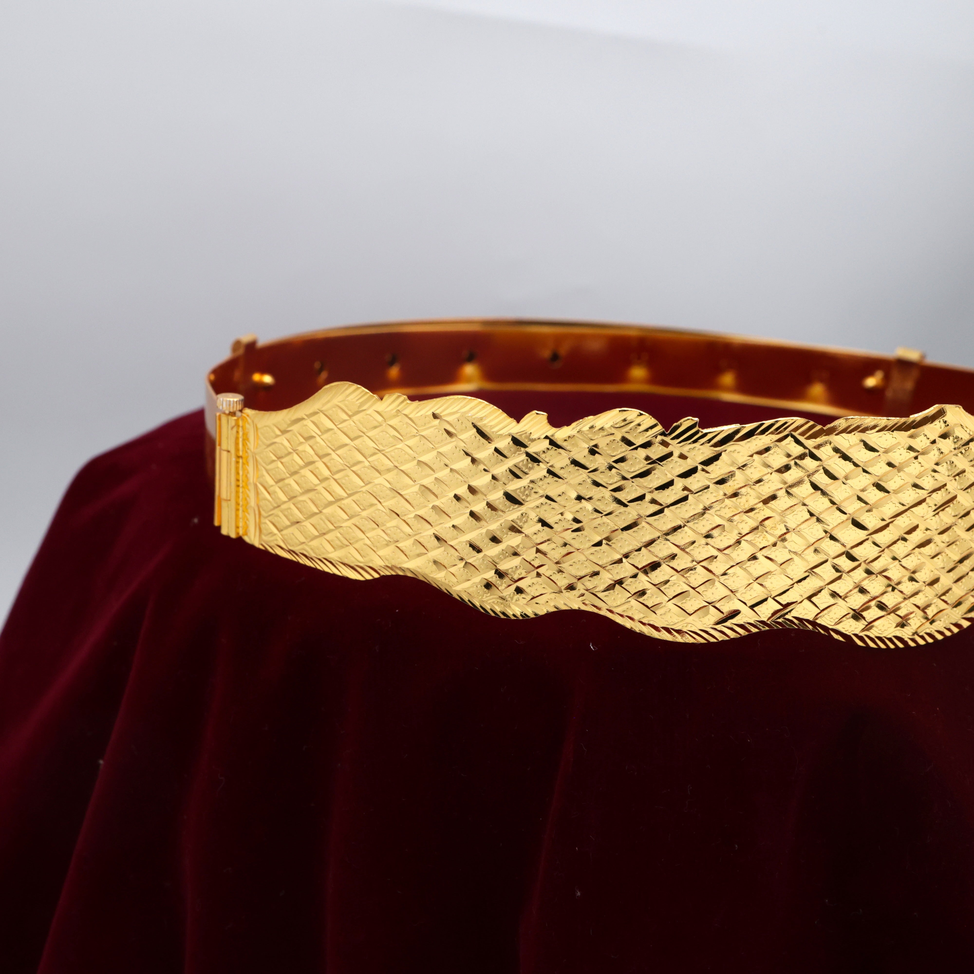REAL GOLD LOOK DIAMOND CUT ADJUSTABLE BRIDAL HIP BELT