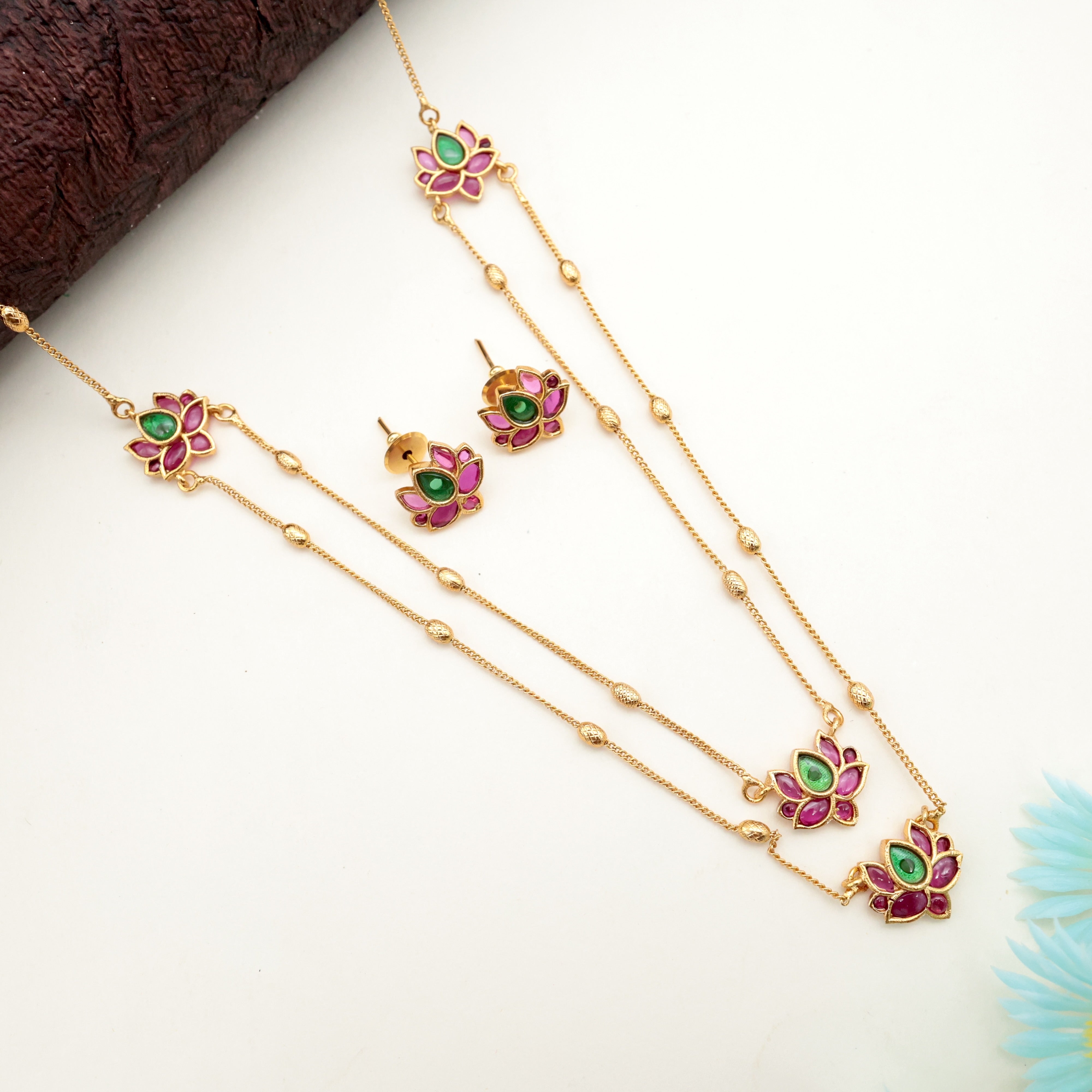 Antique Two layer Kemp Lotus Necklace Set