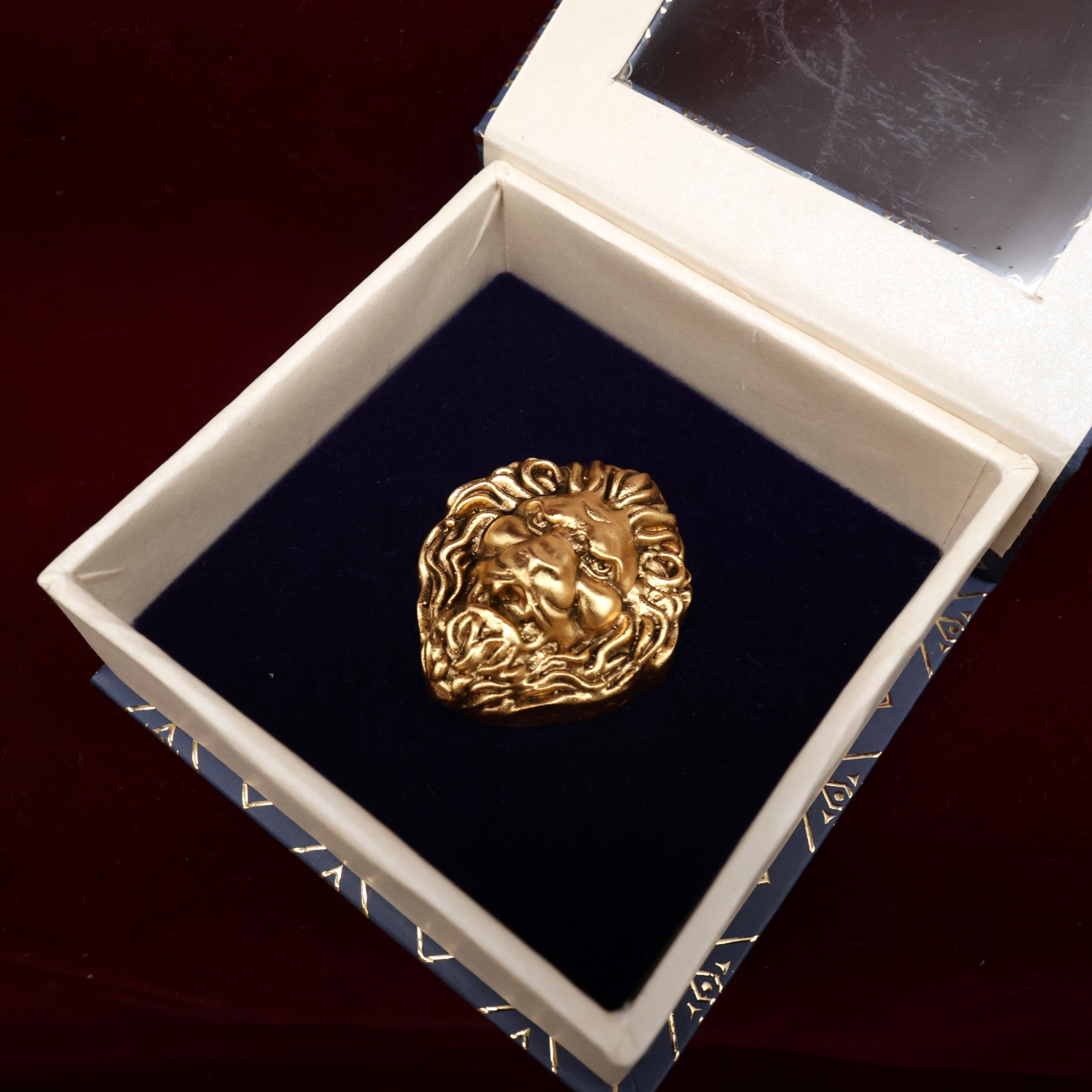 Premium Antique Designer 3D Embossed Majestic Lion Magnetic Brooch