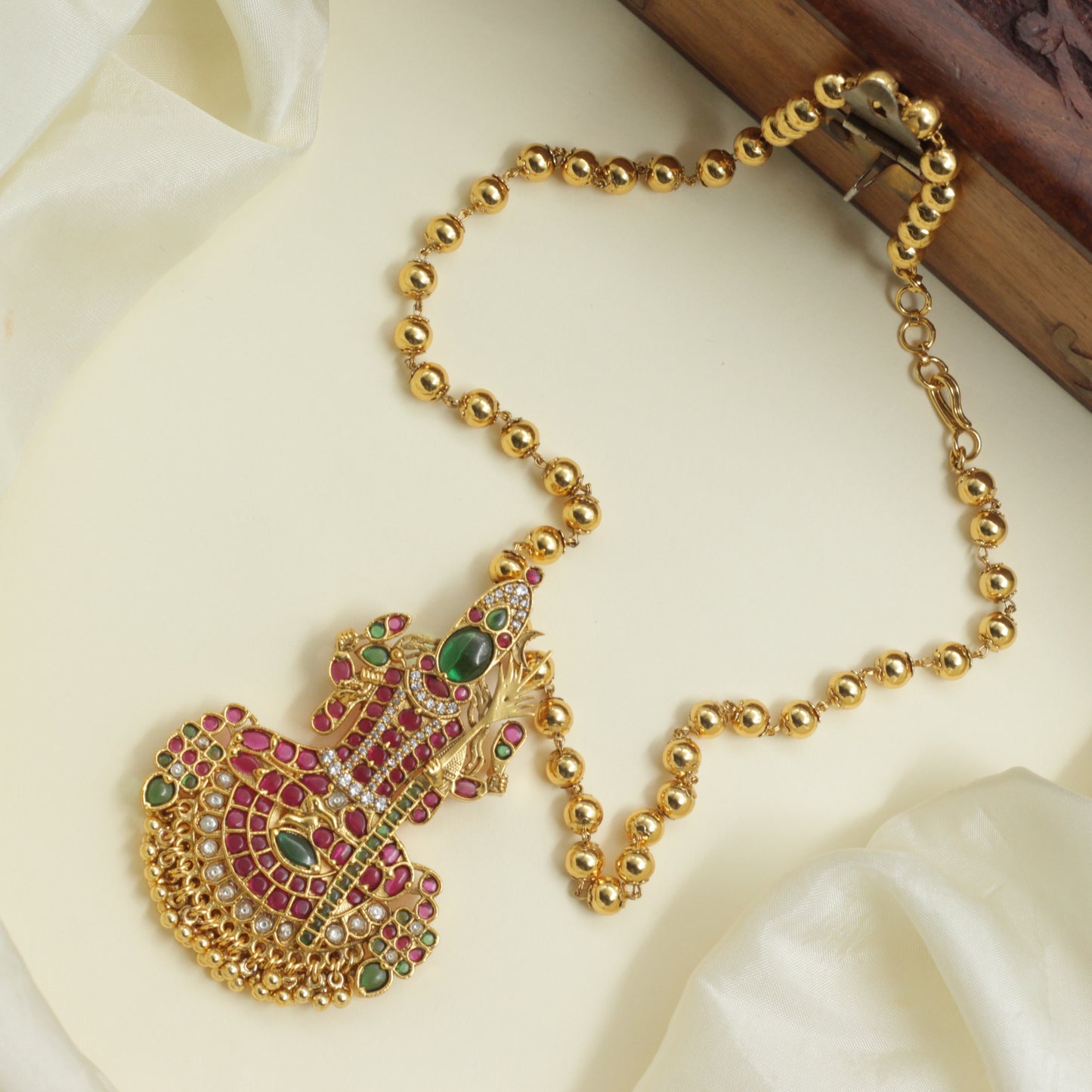 Detachable Premium Kemp Kundan Goddess Kamakshi Pendant Divine Traditional Balls Chain Necklace