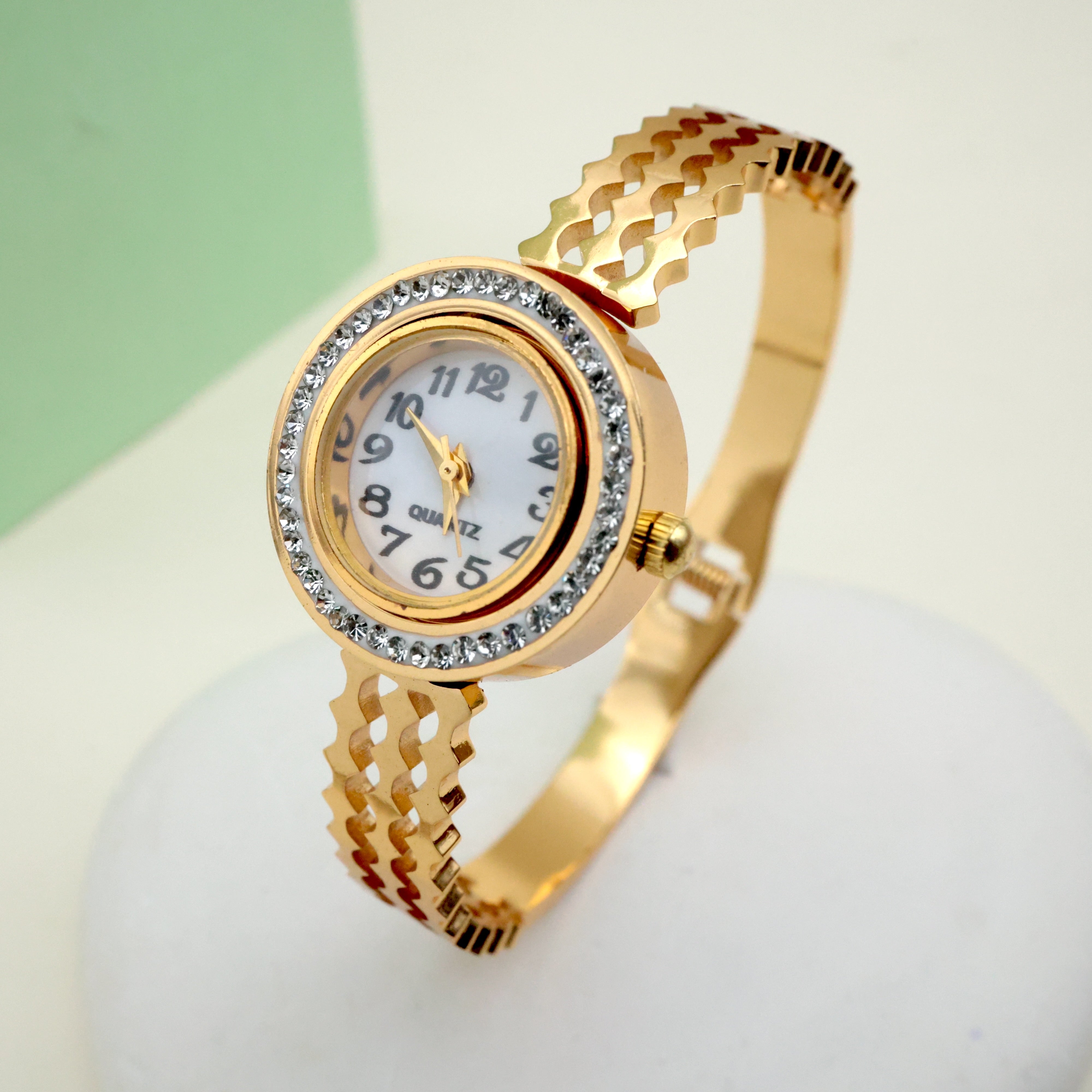 PREMIUM ANTI-TARNISH OPENABLE KADA BRACELET WATCH - BW007