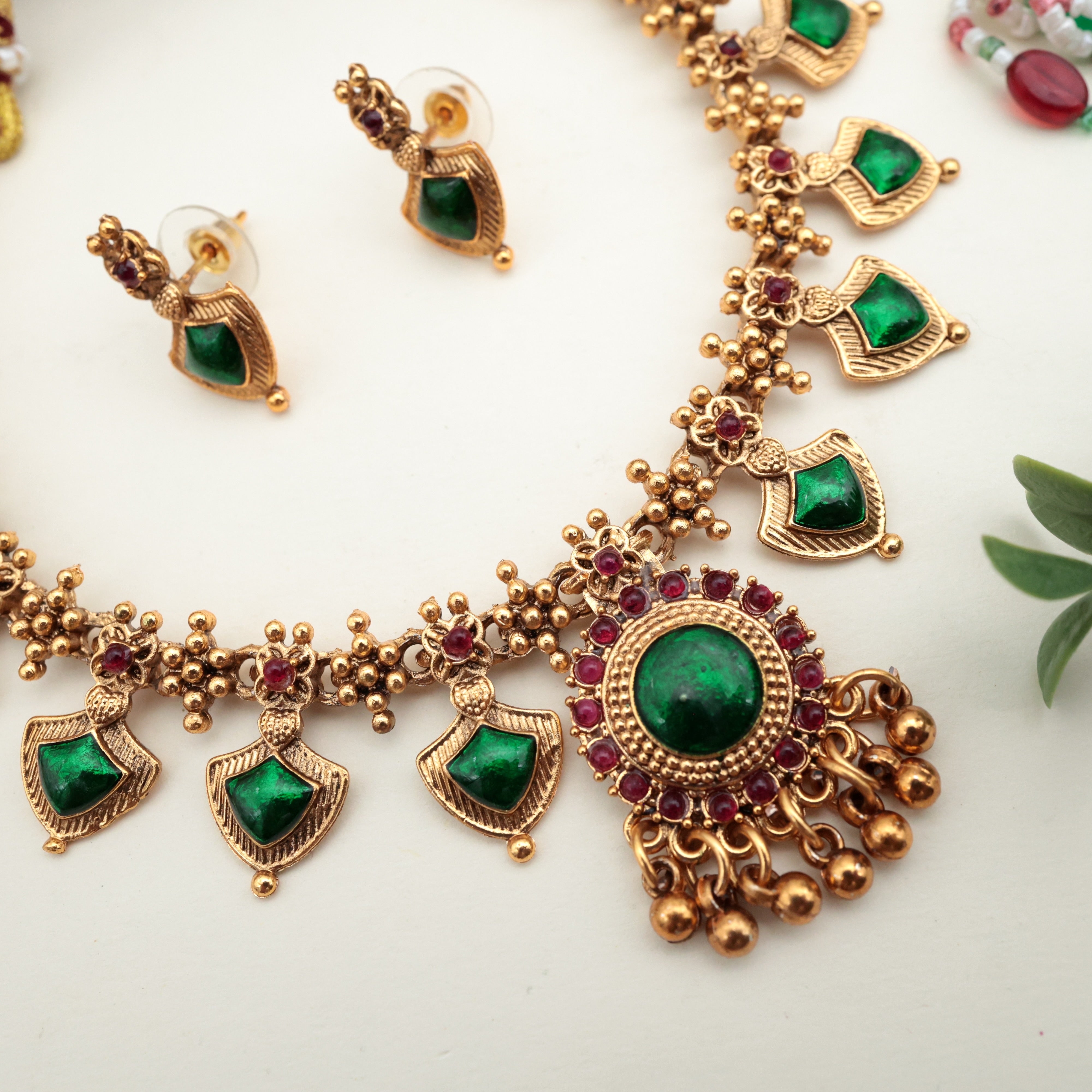 Antique Matte Palakka Necklace Set