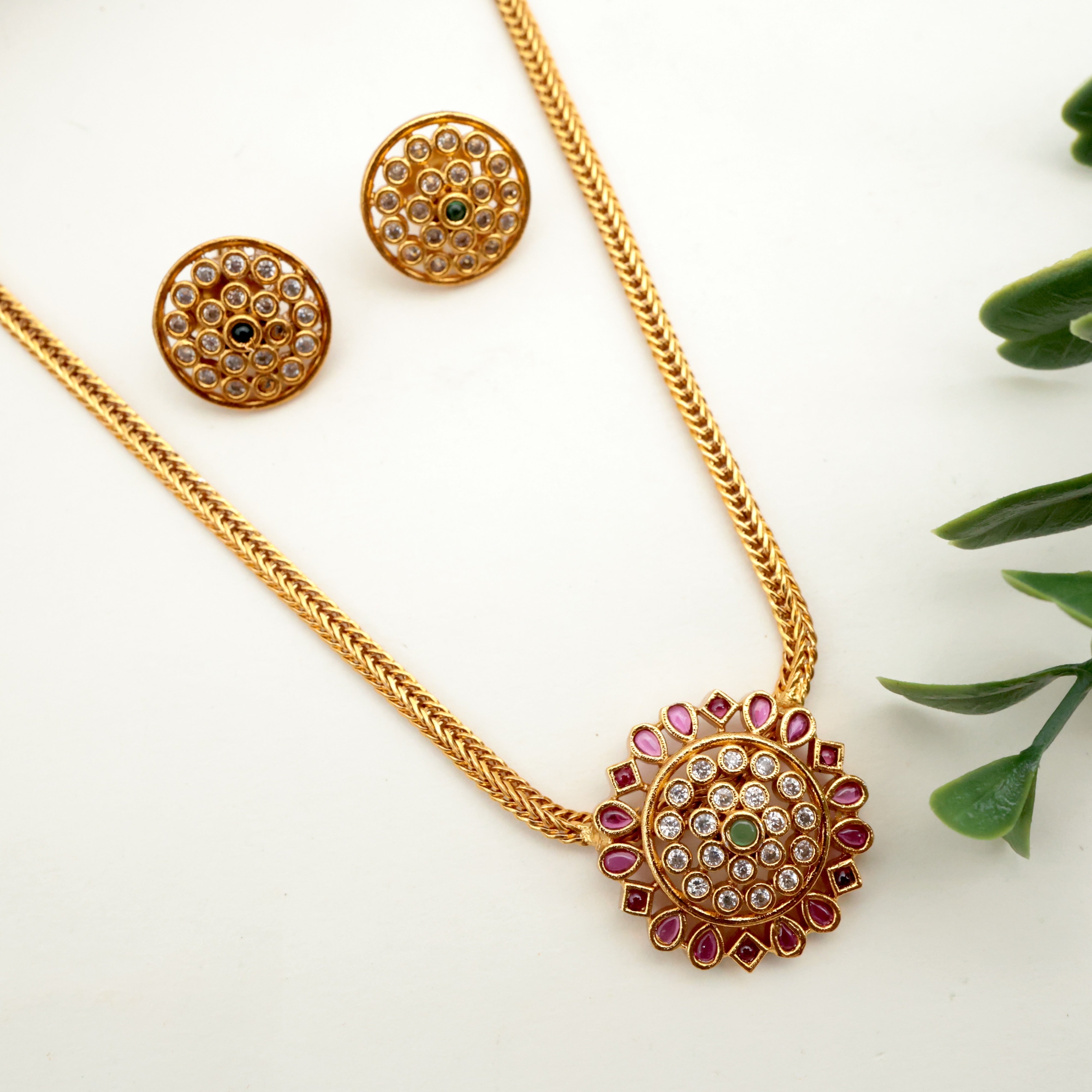 ANTIQUE GOLD KEMP FLOWER PENDANT NECKLACE SET
