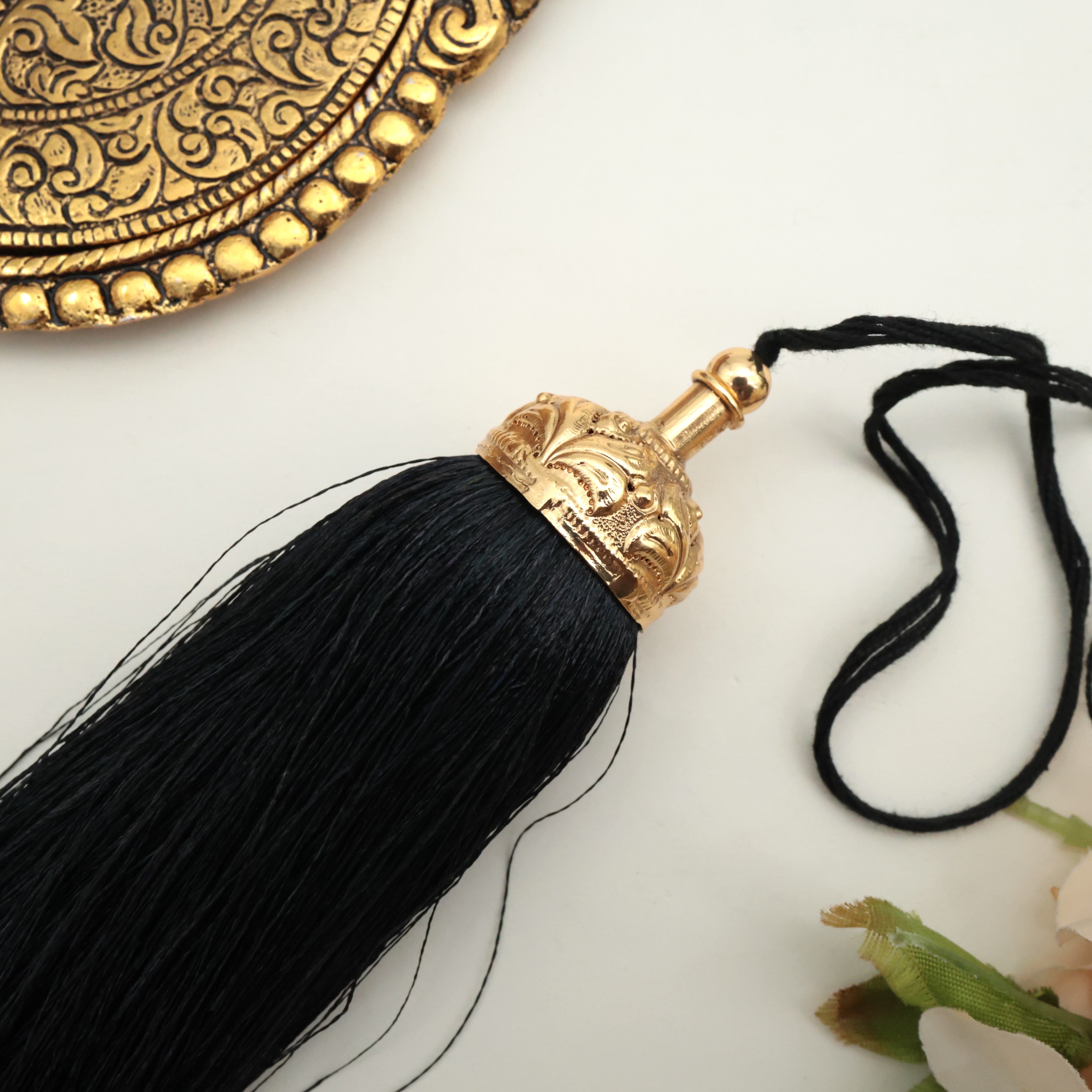 Premium South Indian Contemporary Leaf Flower Bridal Jada Kunjalam / Jada Koppulu Hair Accessory