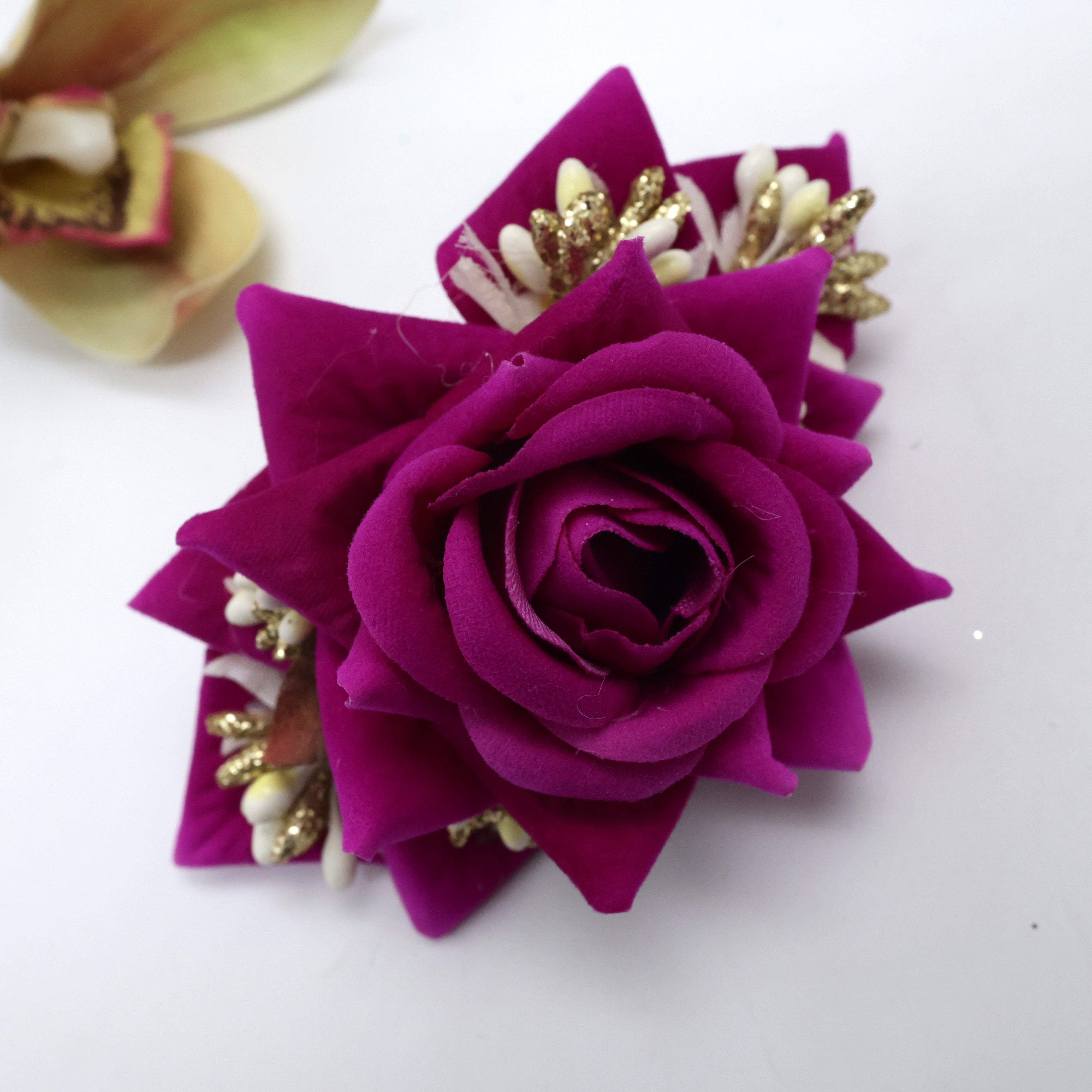 Real Look Rose Pollens Fancy Flower French Barrette Hair Clip For Women