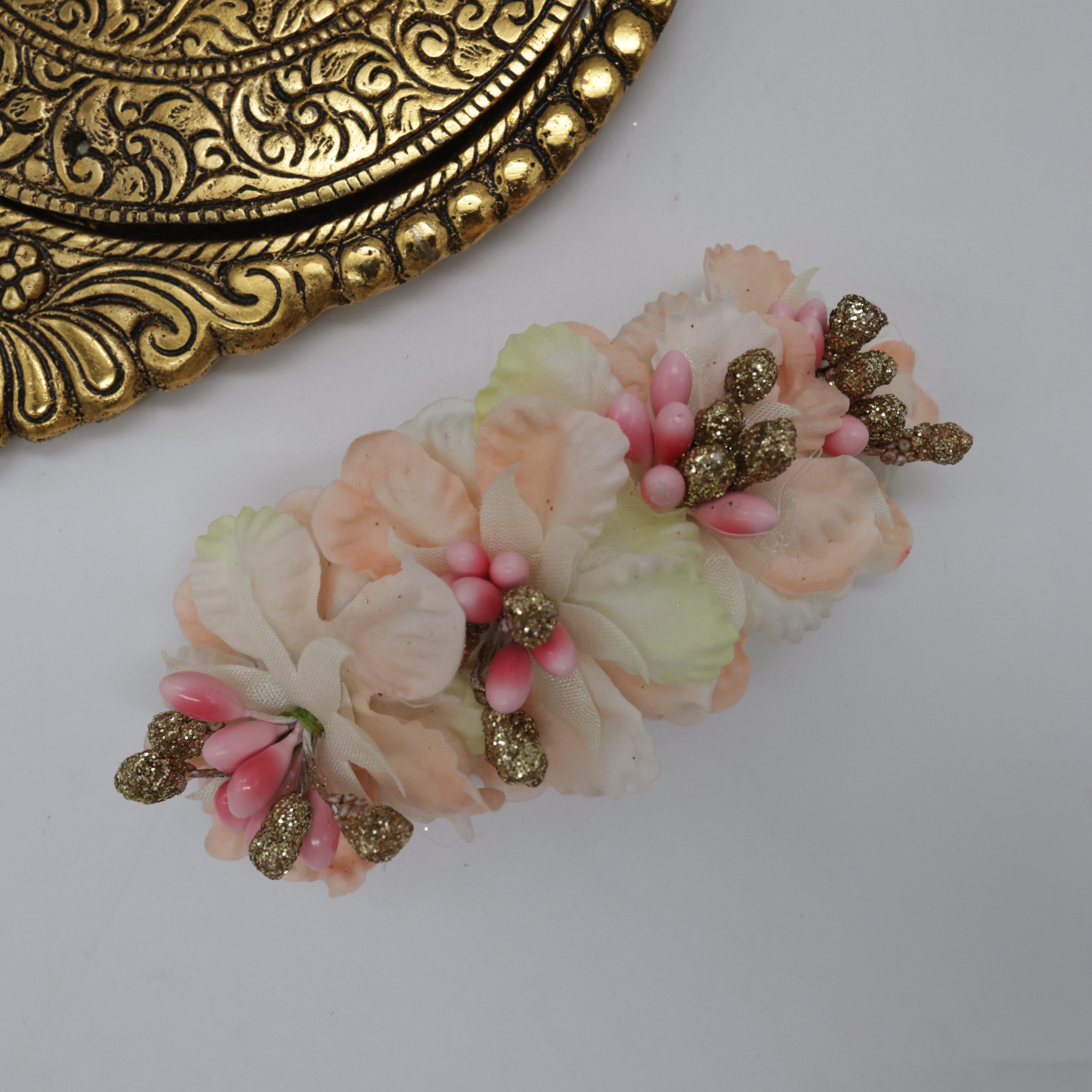 Fancy Rose Petals Pollens Flower Hair Clips For Women