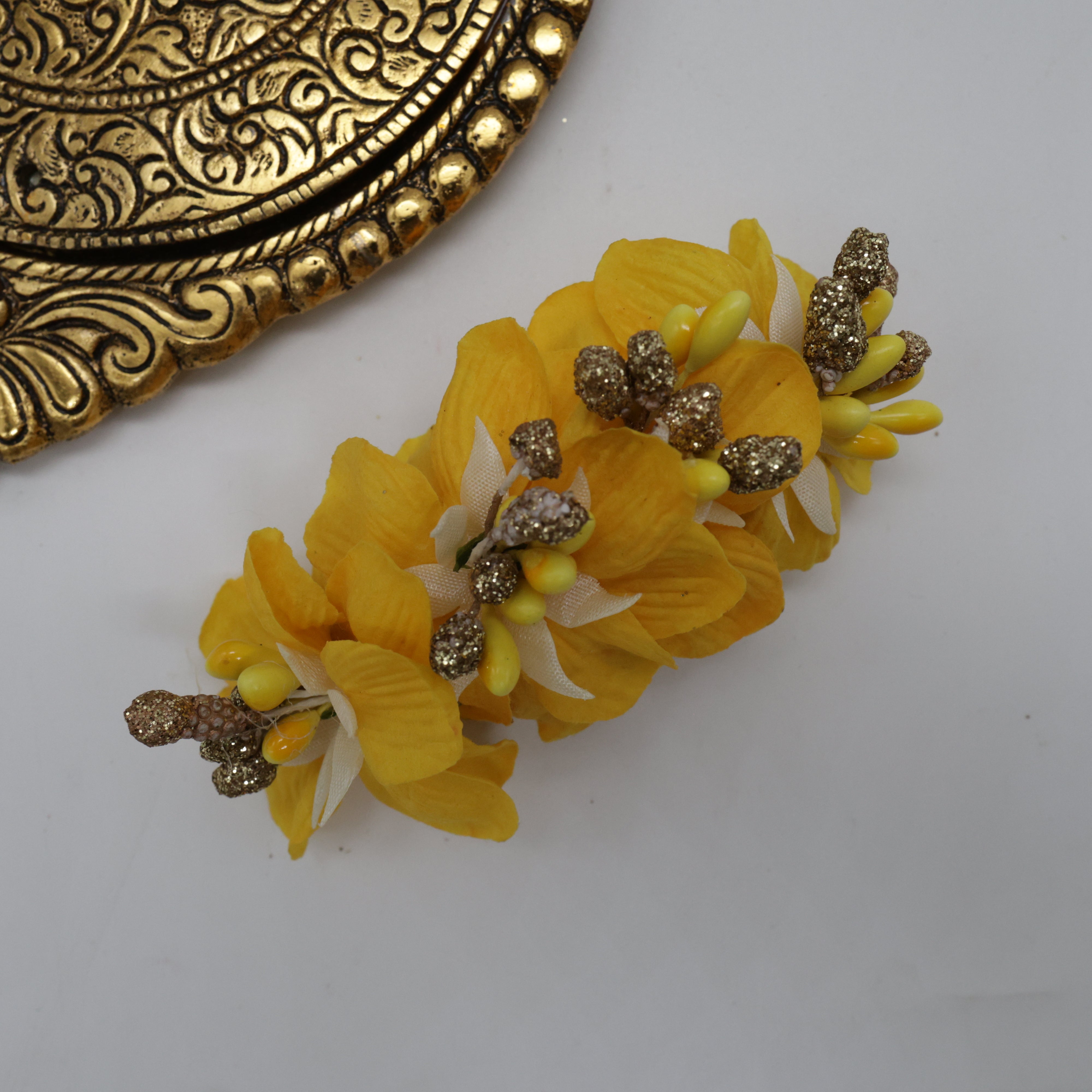 Fancy Rose Petals Pollens Flower Hair Clips For Women