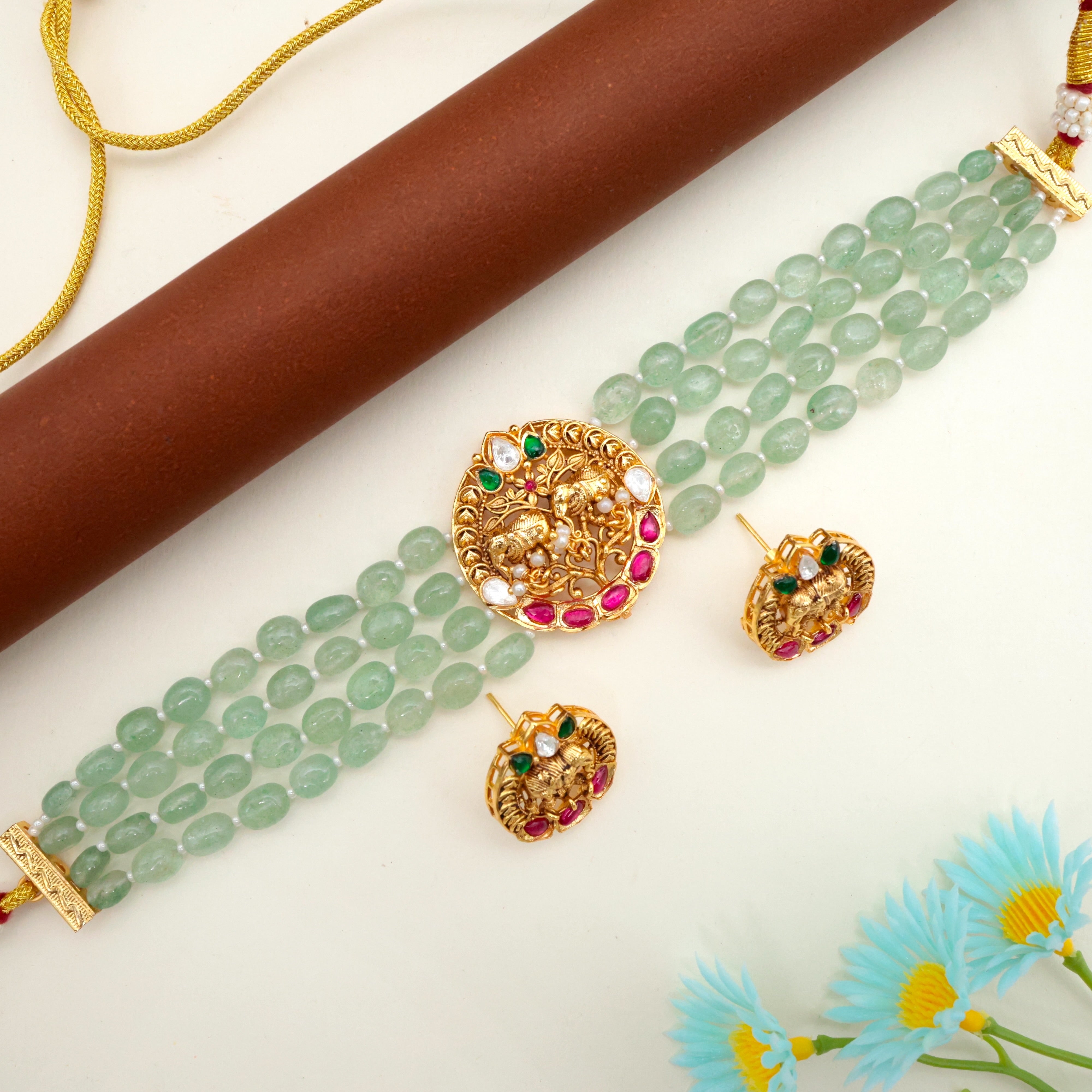 PREMIUM ANTIQUE GOLD ROYAL ELEPHANTS JADAU KUNDAN MOISSANITE WORK PREMIUM BEADS BRIDAL CHOKER SET - RUBY & GREEN
