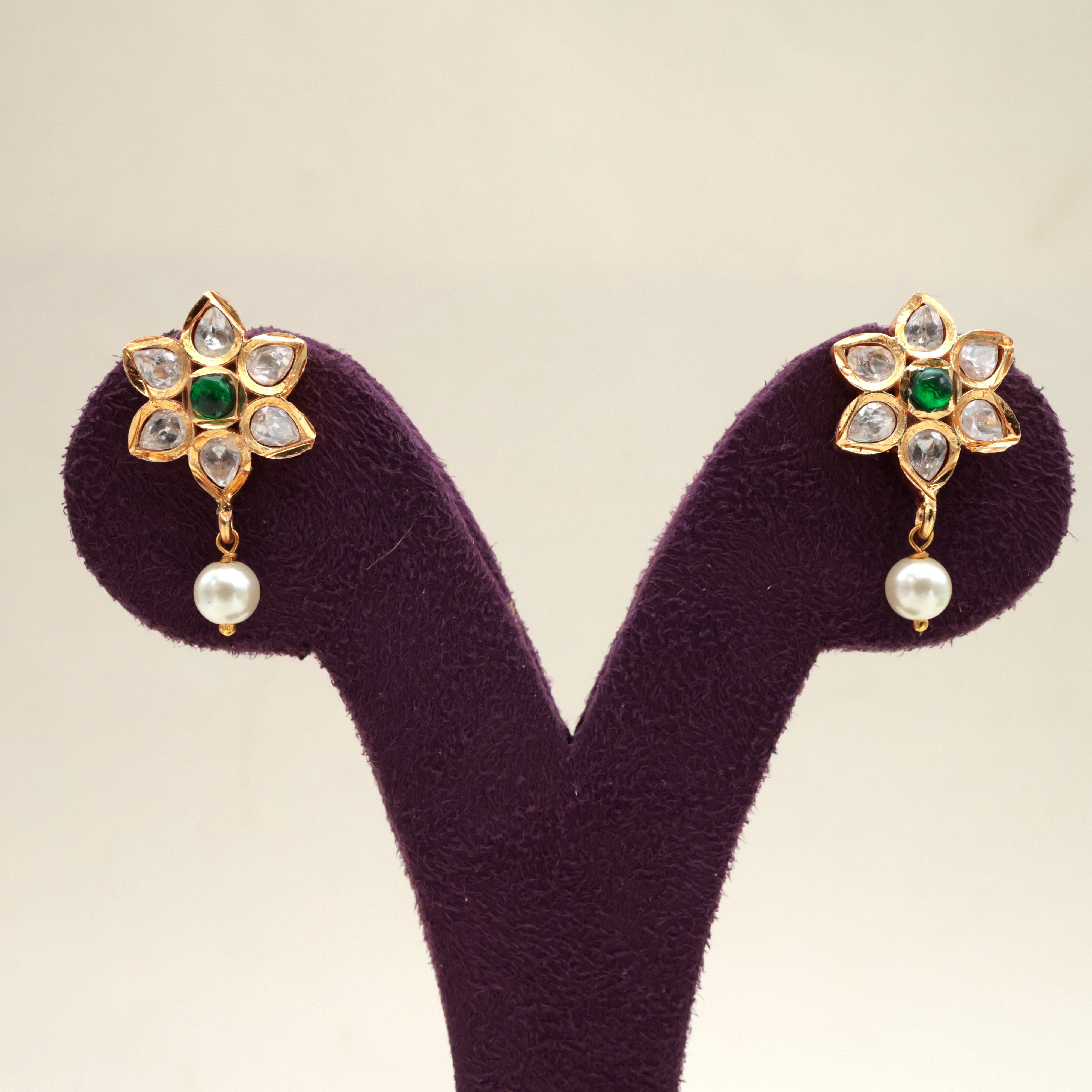 CUTE FLOWER PEARL DROP JADAU KUNDAN EARRINGS - WHITE & GREEN
