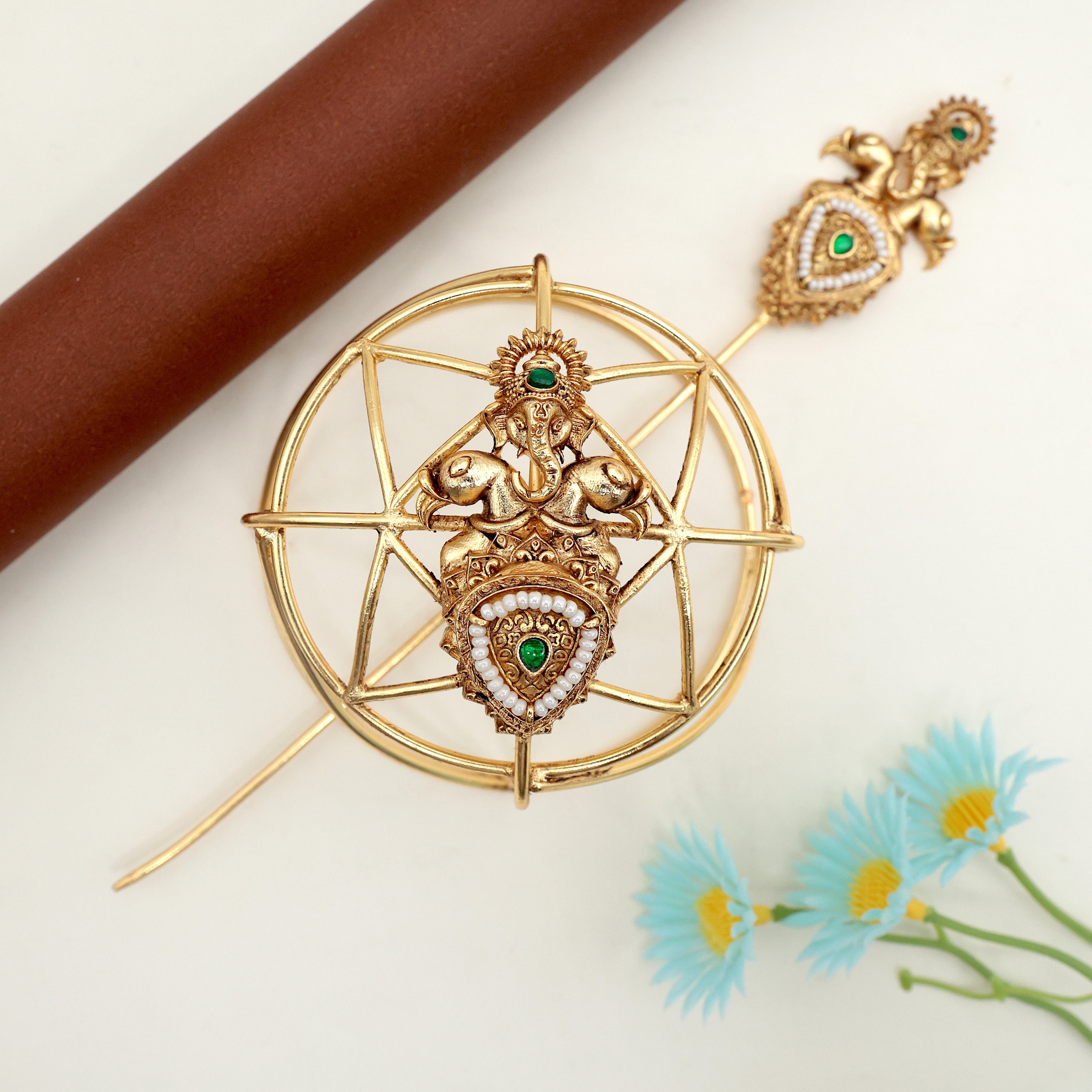 JADAU KUNDAN RETTAPAKSHI GANESHA HAIR BUN HOLDER - GREEN - BUN CAGE HAIR ACCESSORY FOR WOMEN