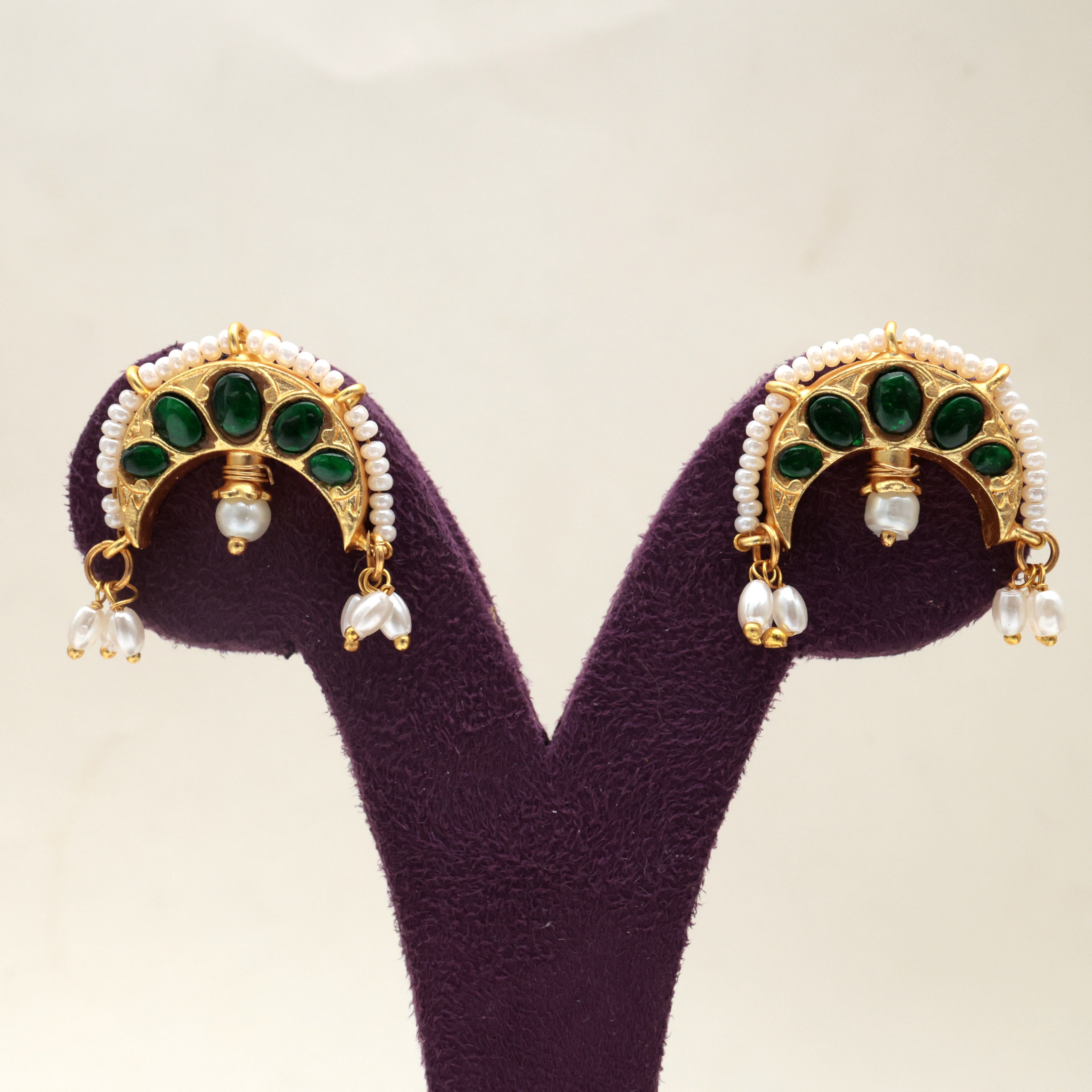 PREMIUM JADAU KUNDAN ARCH PRESS ON BUGADI EARRINGS WITH PEARL ACCENTS - GREEN