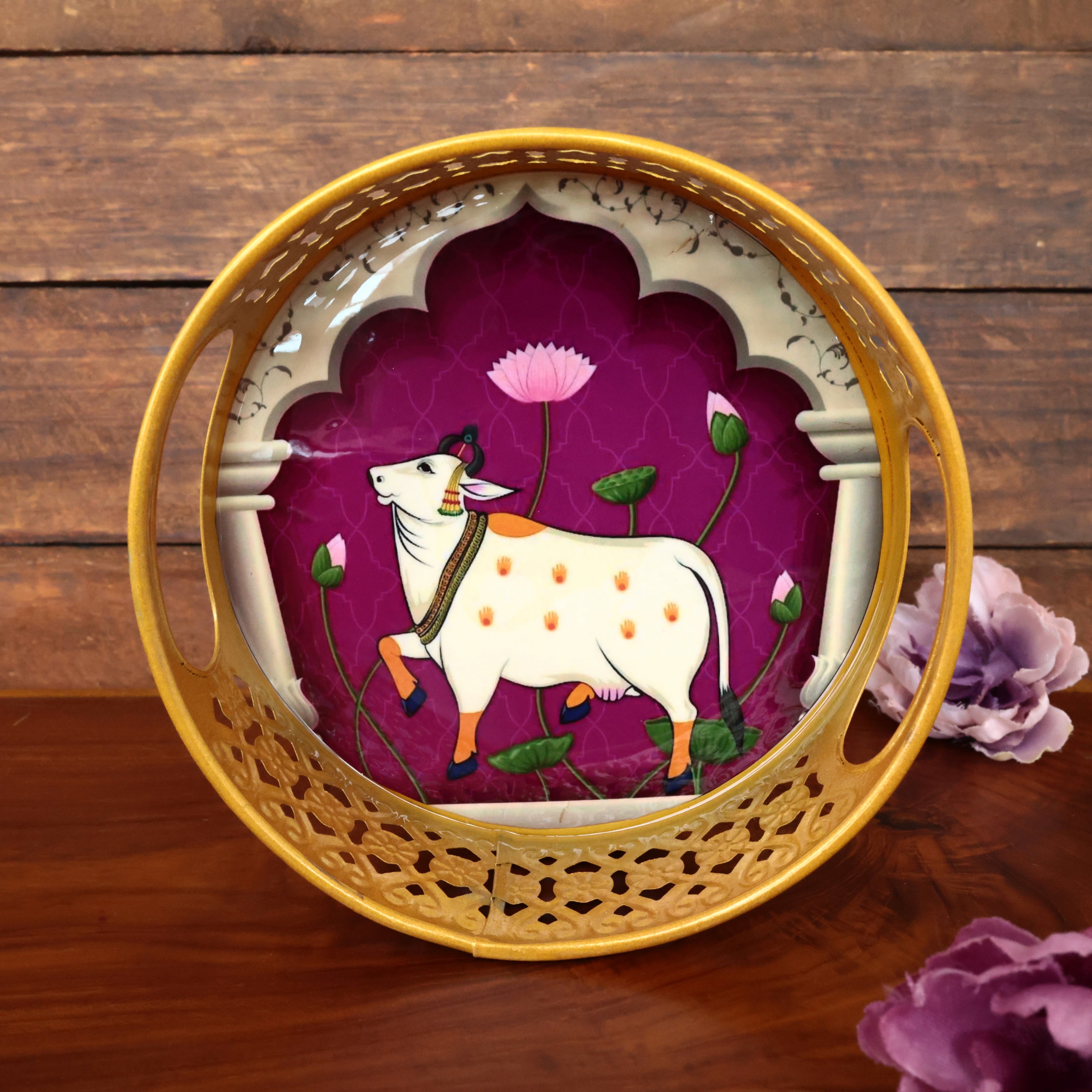 METAL BASED JHALI WORK PICHWAI PRINTED ROUND TRAYS WITH GIFT BOX - 6 INCHES