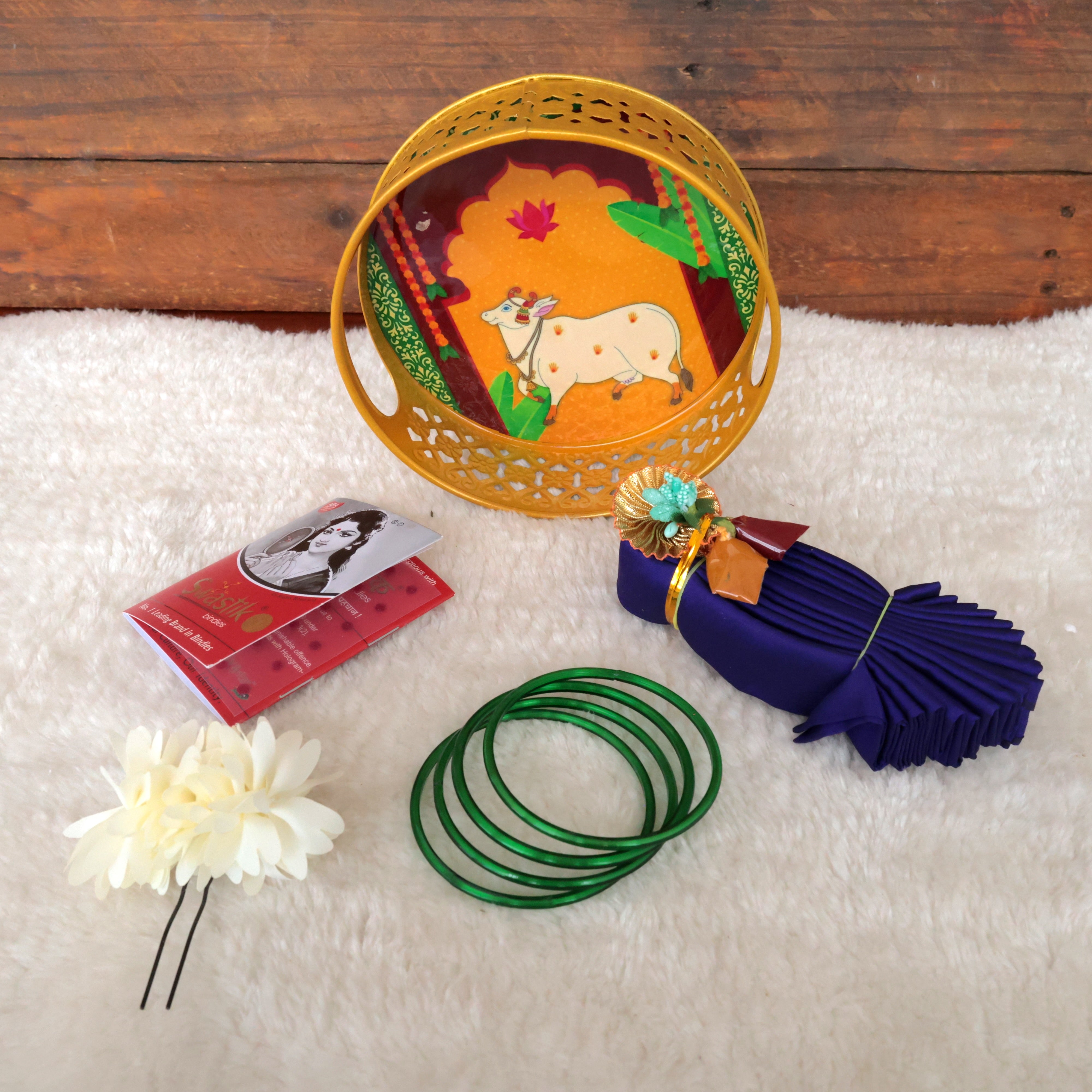 VARALAKSHMI RETURN GIFT COMBO (SPECIAL) - PICHWAI TRAY COMBO FOR WOMEN (ASSORTED)