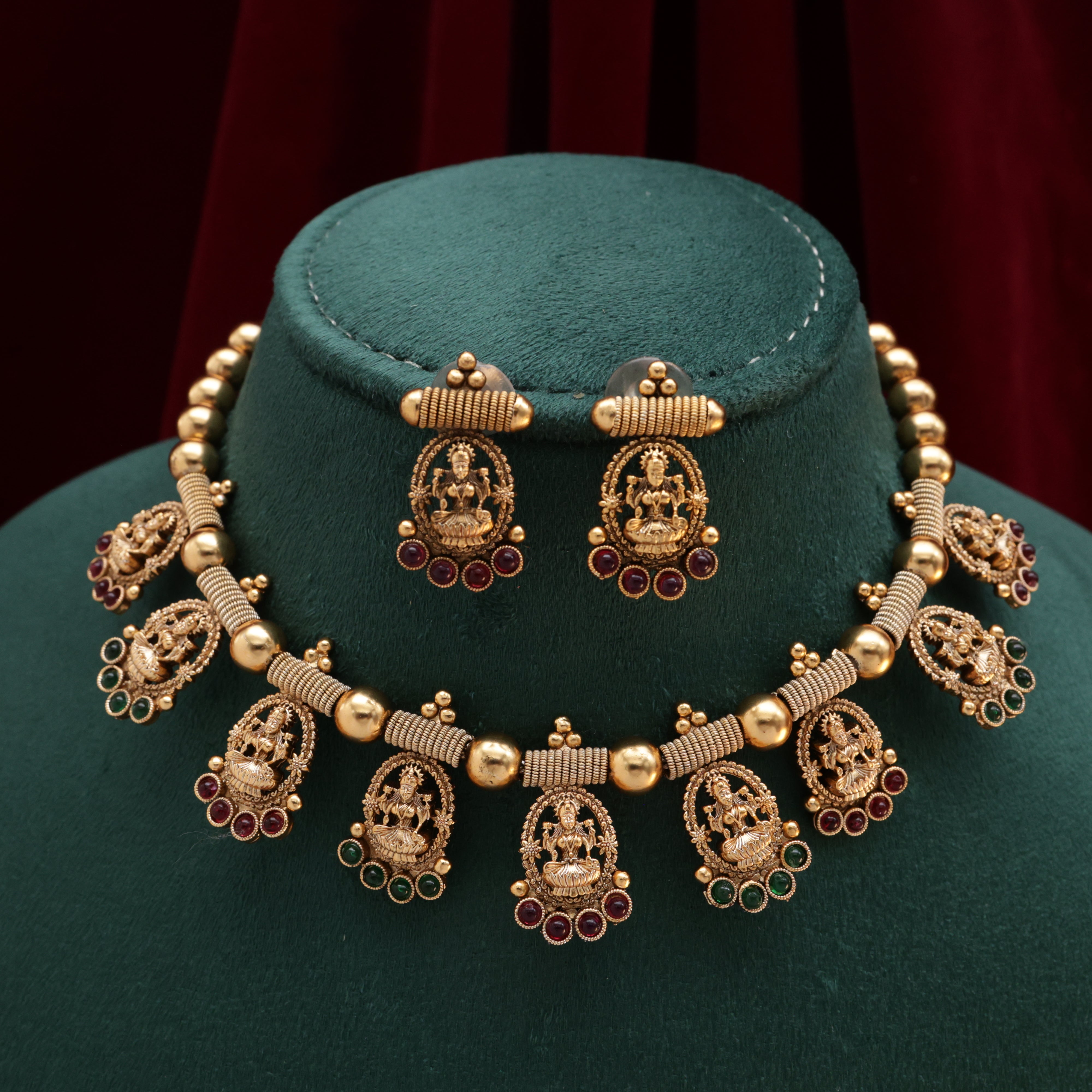 Gold Look Lakshmi Kemp Oval Coins Kerala Necklace Set