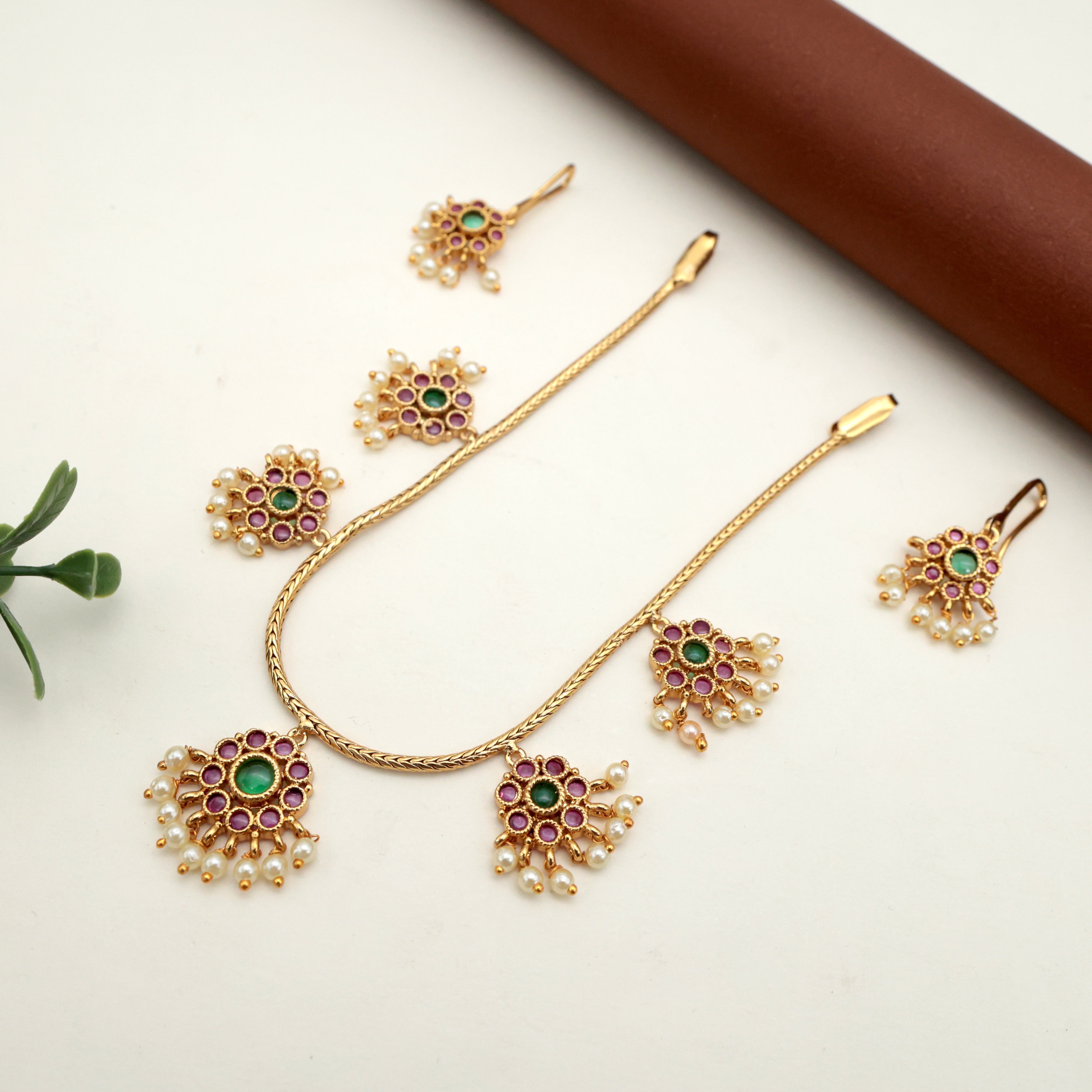 Lightweight 5 Kemp Flower Necklace Set