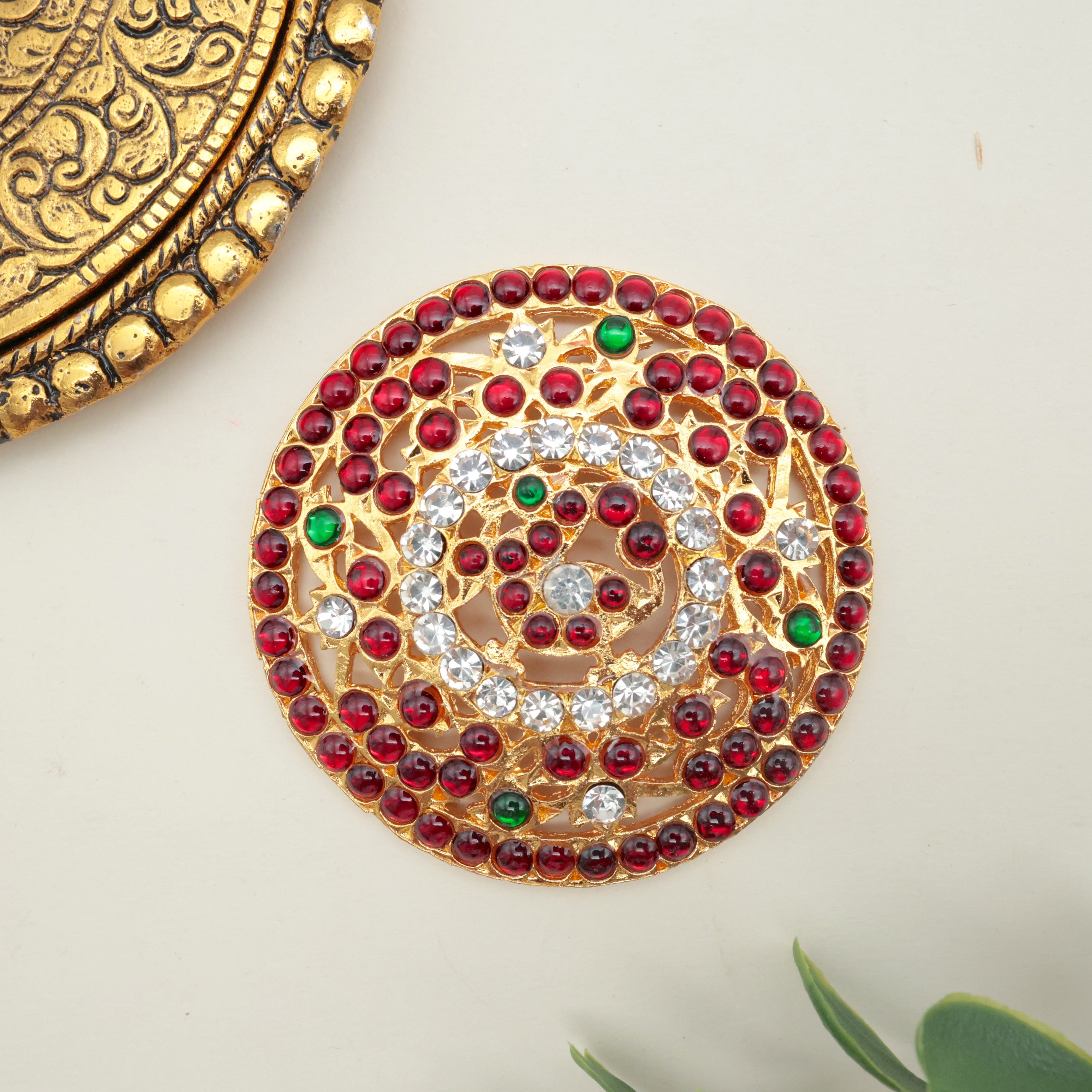 Traditional Temple Gold Polish Annam Kemp AD Rakodi