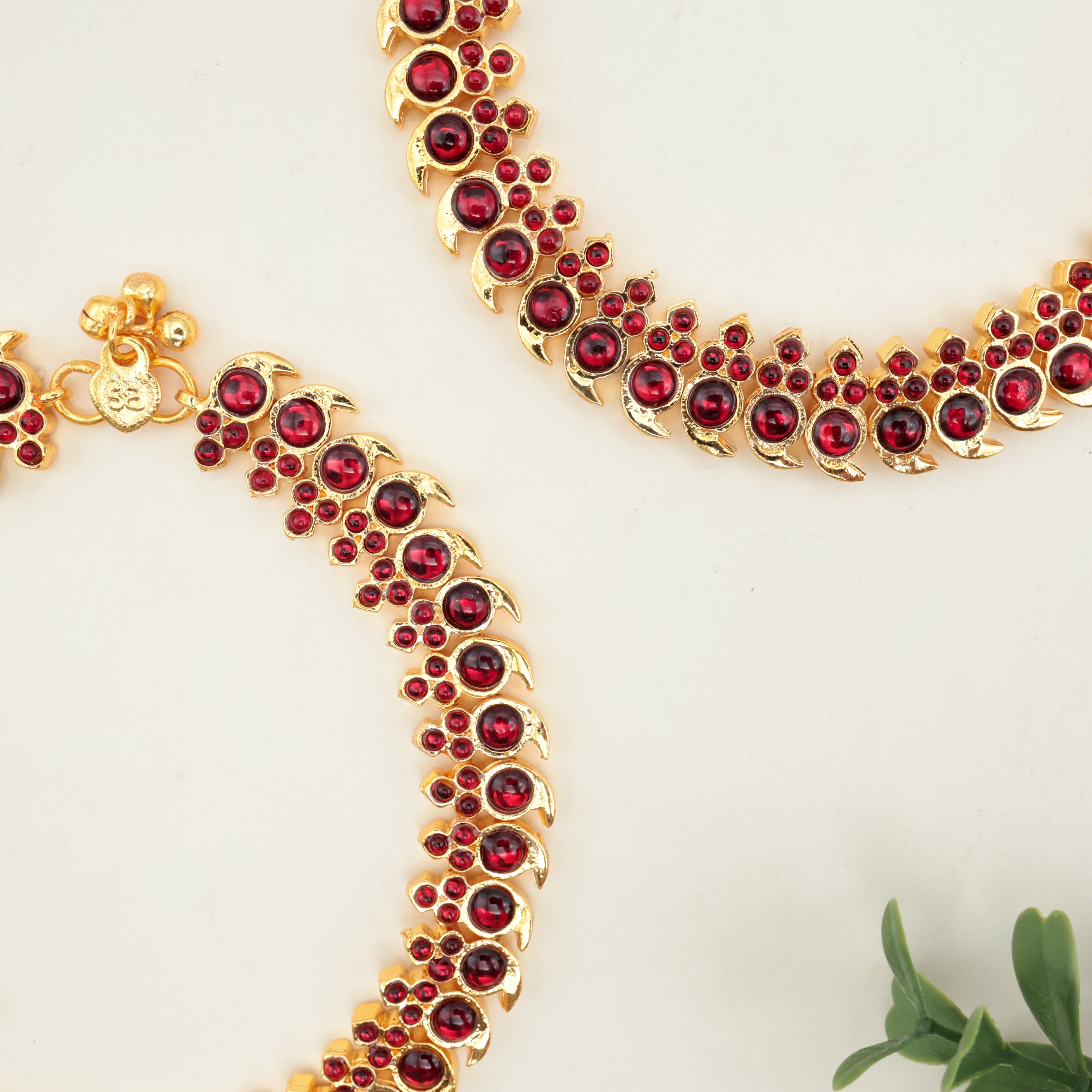 Antique Traditional Kemp Mango Anklets - Red - 10.5 Inches