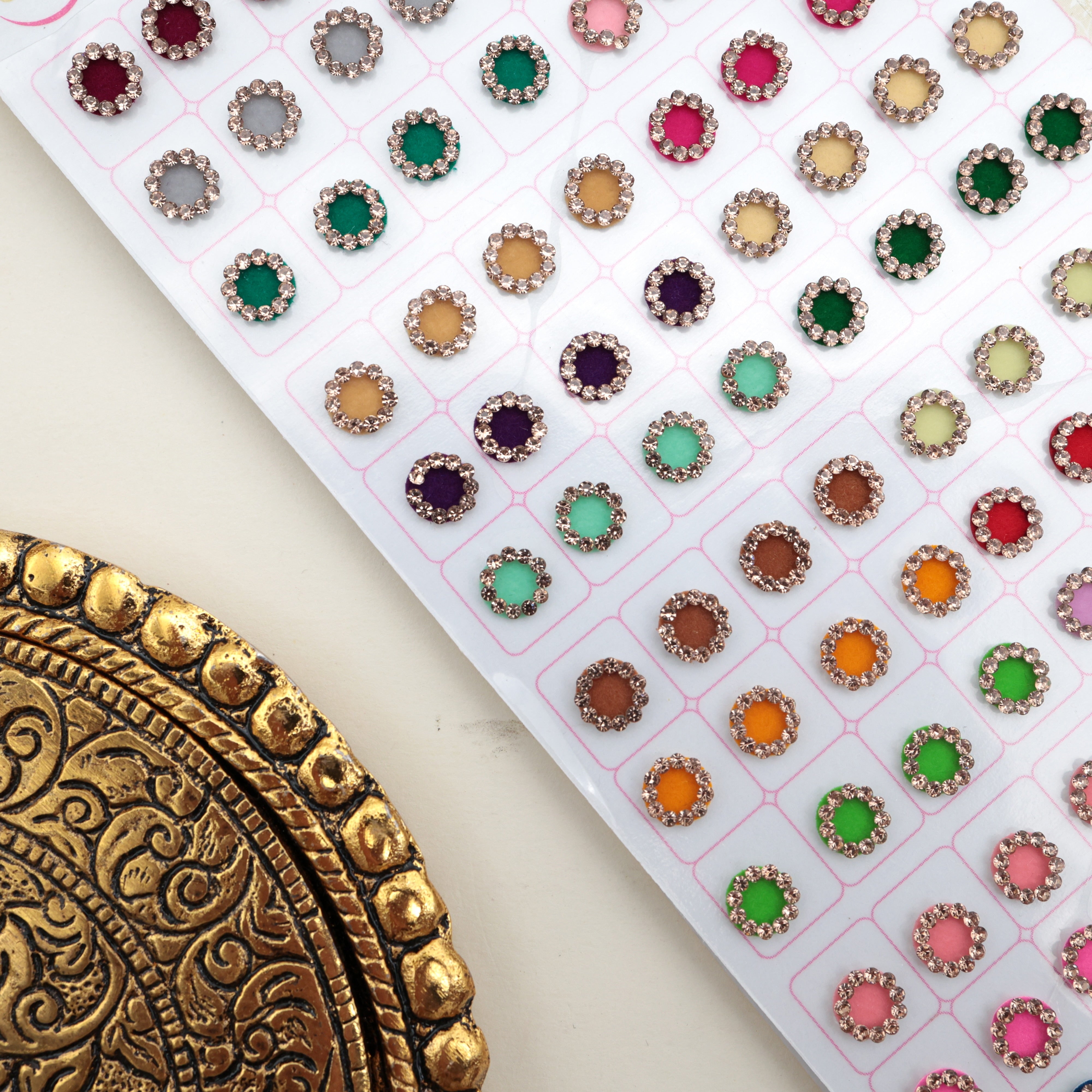 Navya Gold Premium Stone Border Bridal Fancy Velvet Bindis