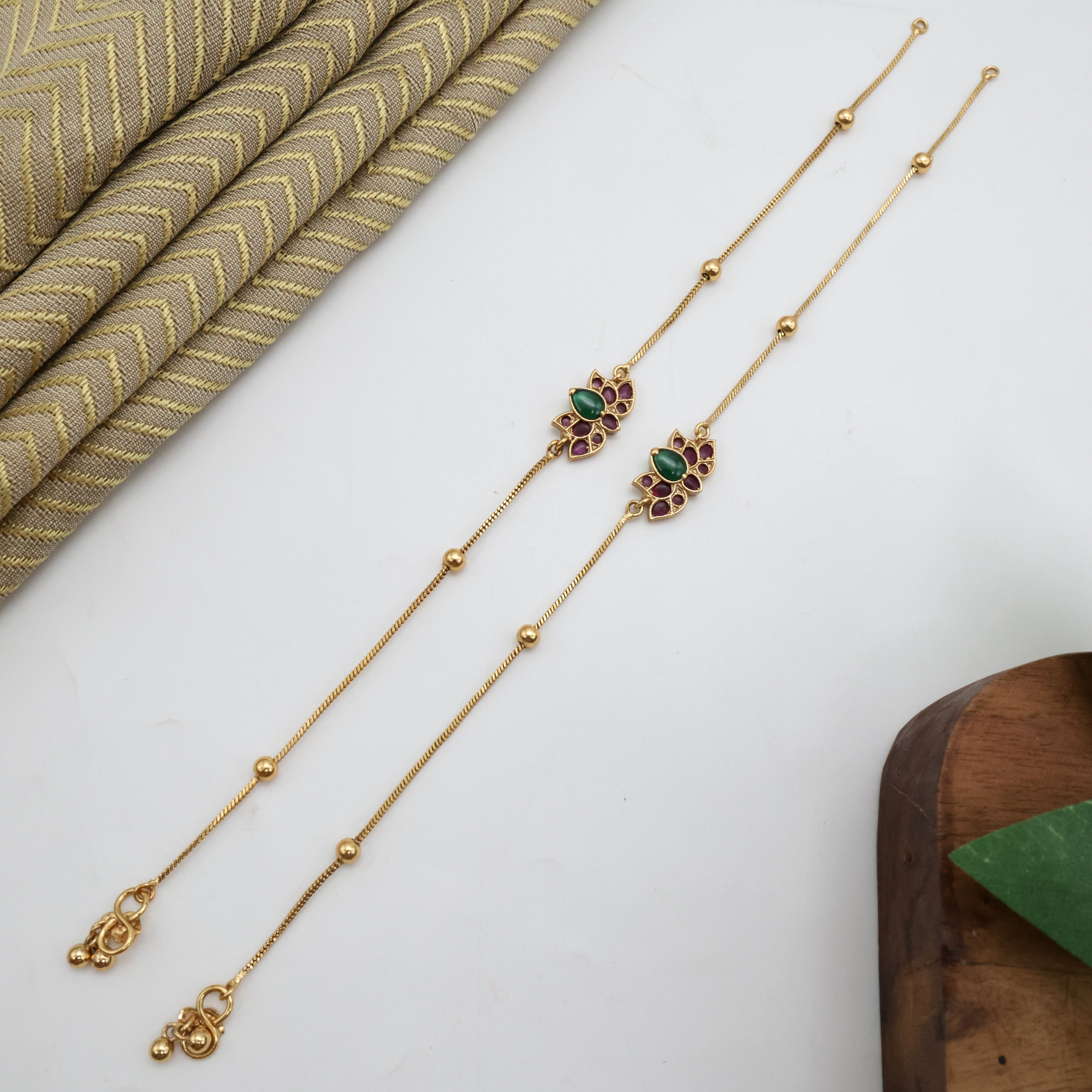 Antique Balls Lotus Kemp Anklets