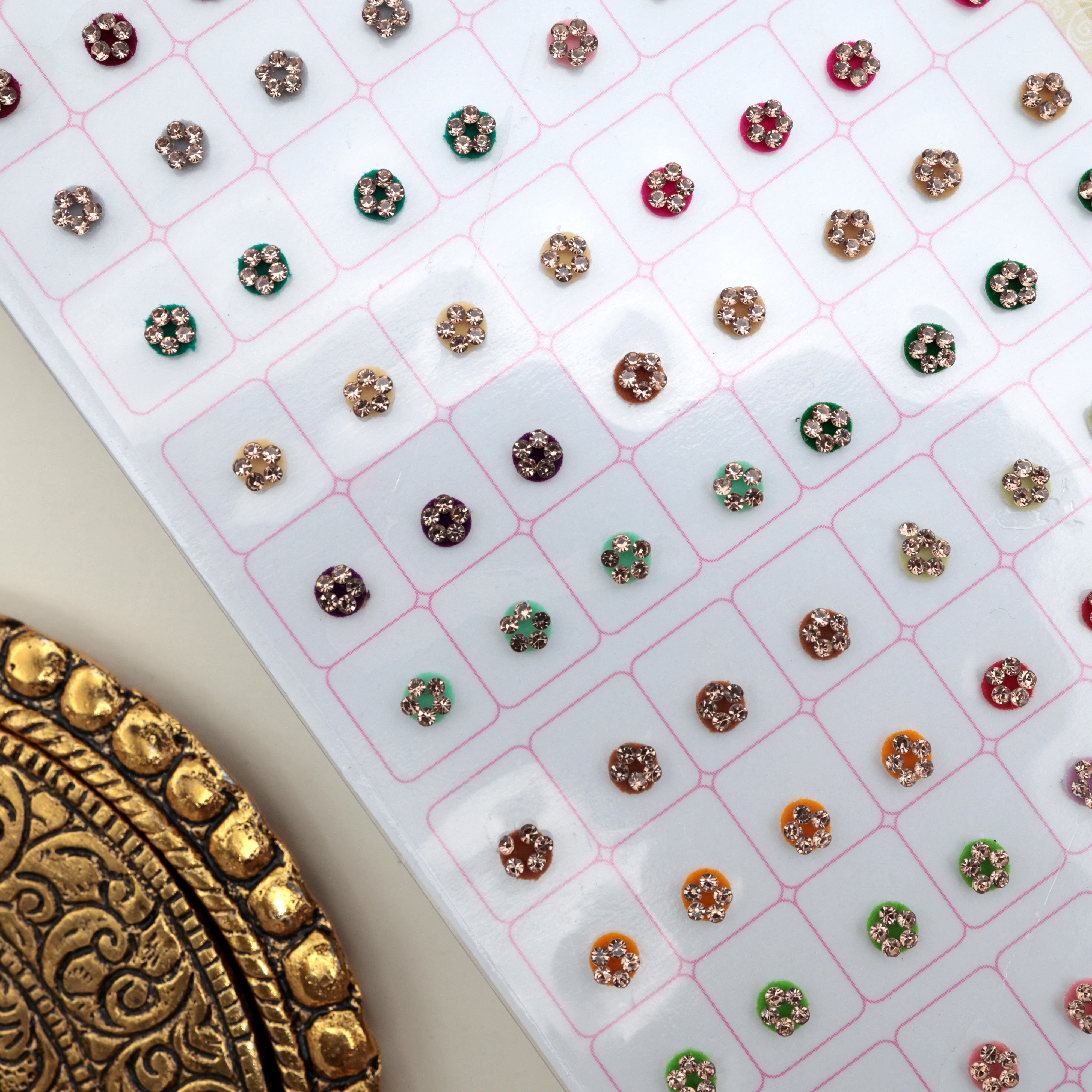 Navya Gold Premium Stone Border Bridal Fancy Velvet Bindis