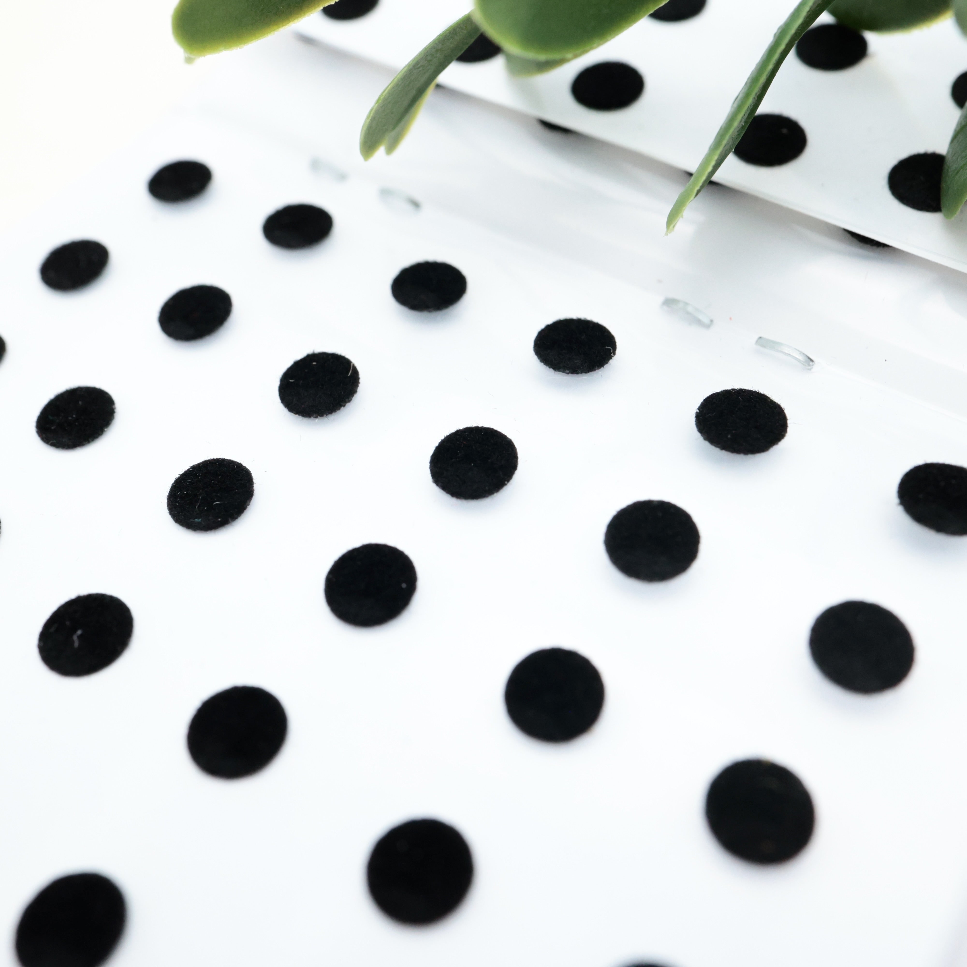 PLAIN ROUND BLACK BINDI SHEETS - SIZE: 6MM - PACK OF 12