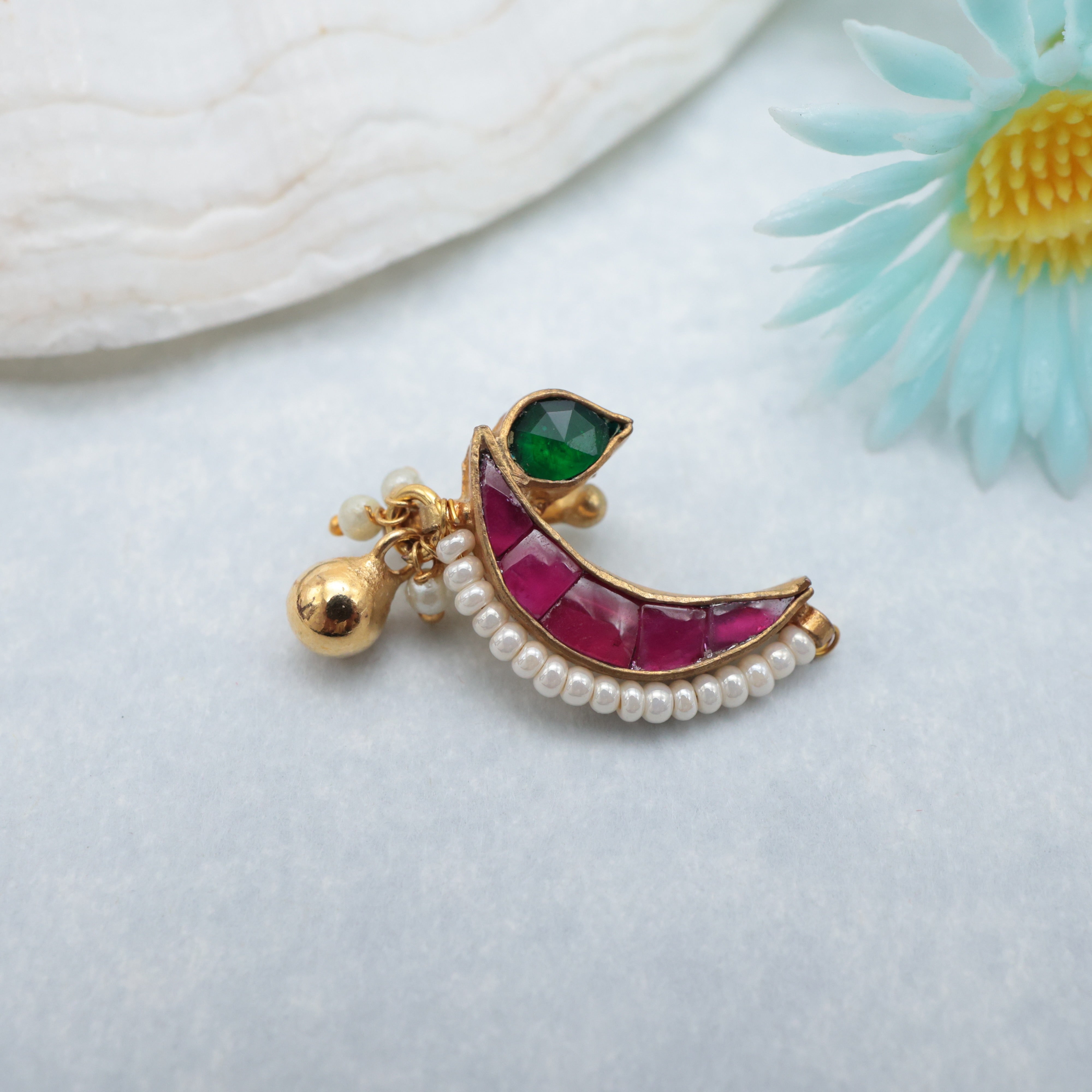 PREMIUM PACHI KUNDAN CRESCENT PEARL OUTLINE CLIP ON NOSE PIN - KUNDAN BRIDAL NOSEPIN