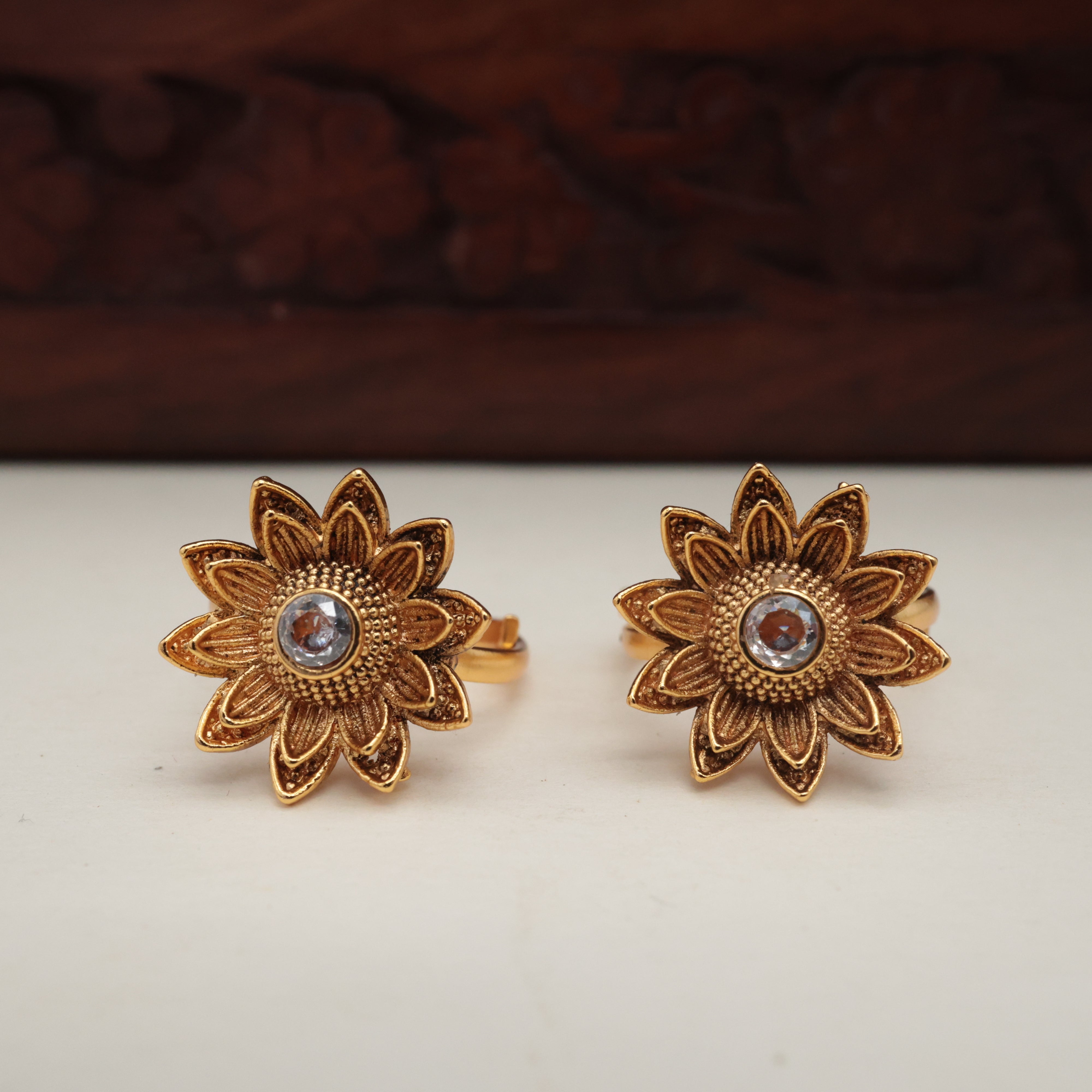 GOLD LOOK PREMIUM FLOWER TOE RINGS FOR WOMEN - TRN008